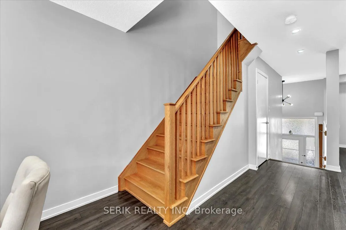94 Crafter Crescent