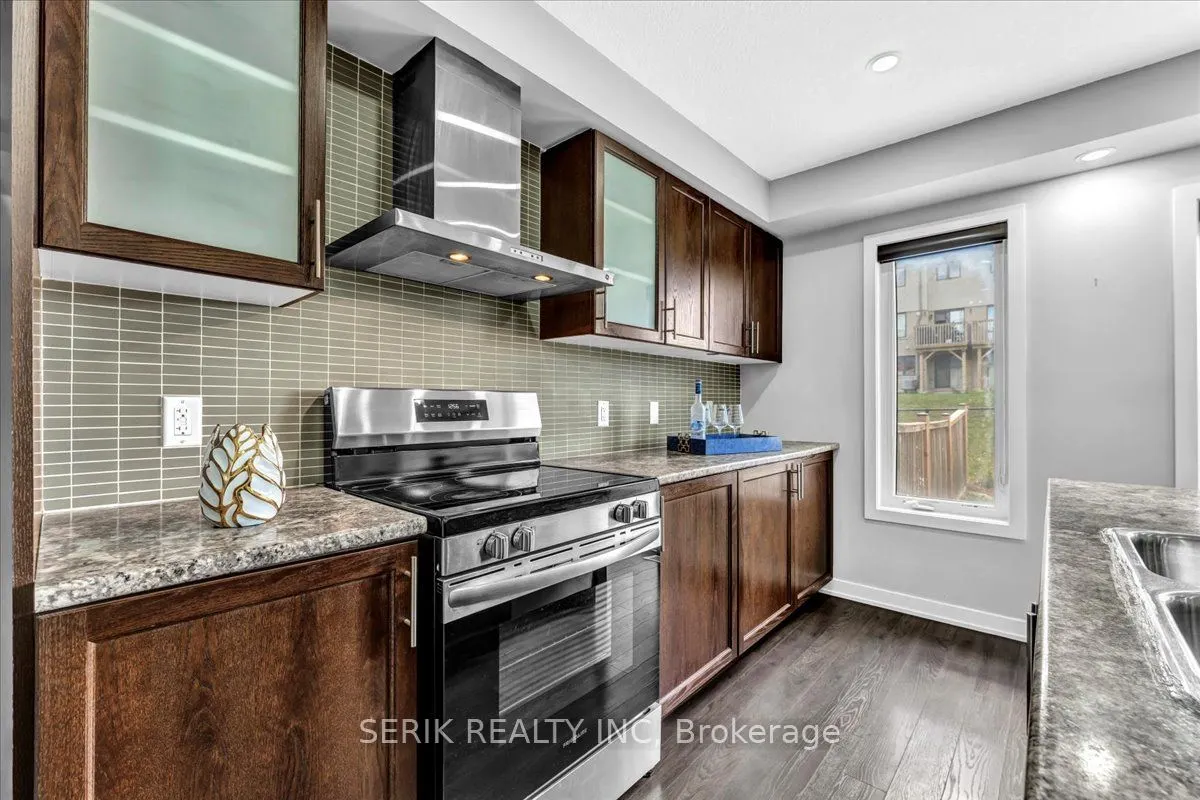 94 Crafter Crescent