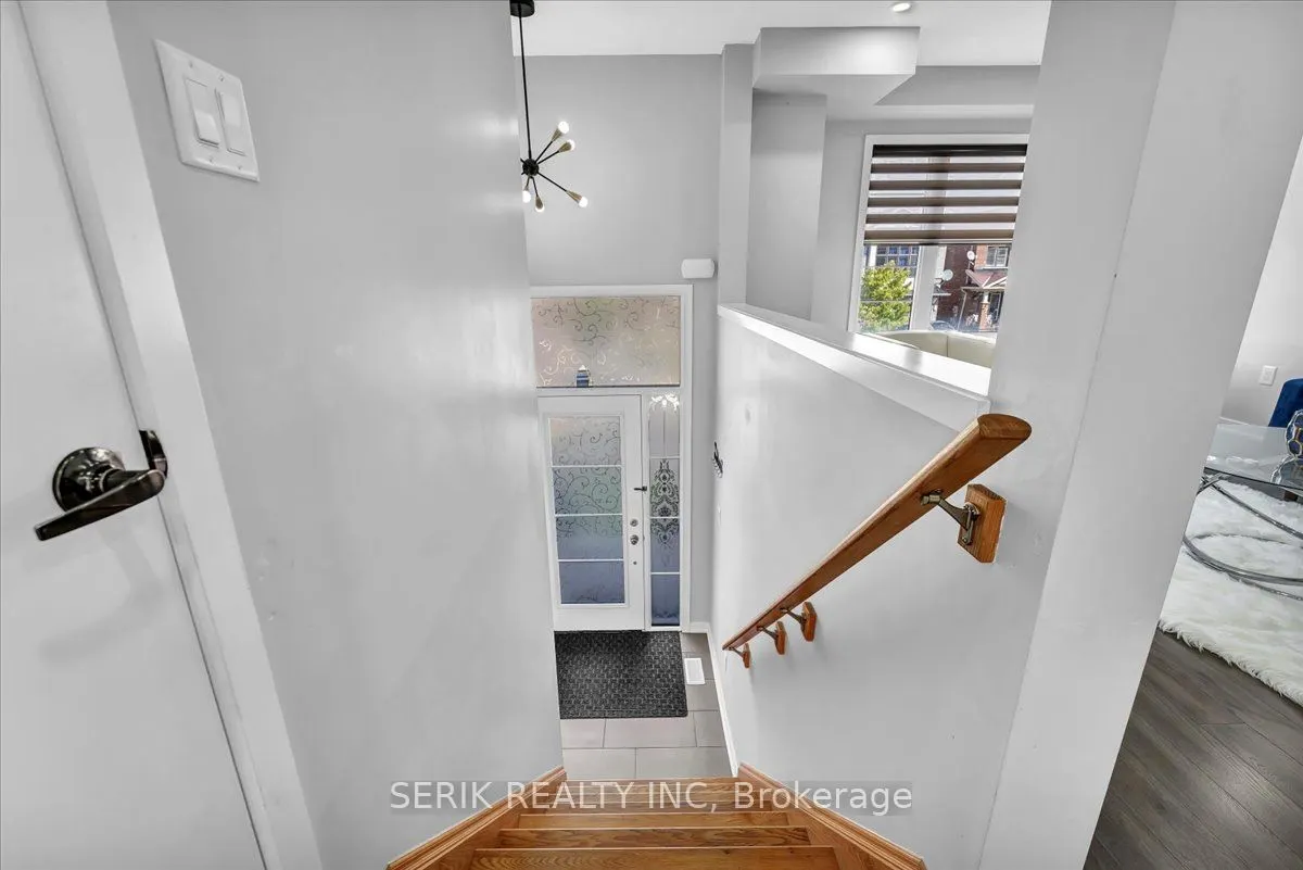 94 Crafter Crescent