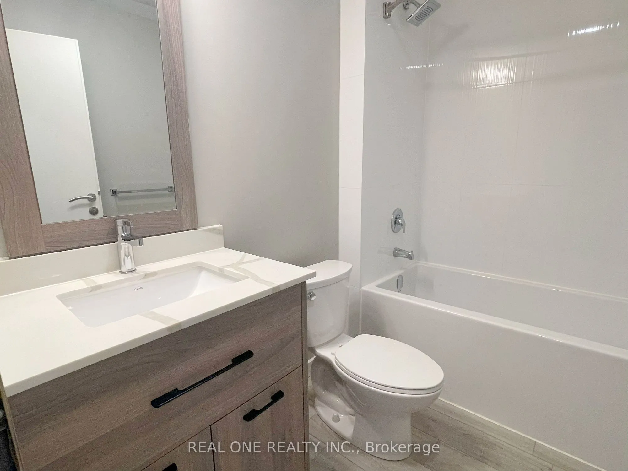 20 George Street, #1704
