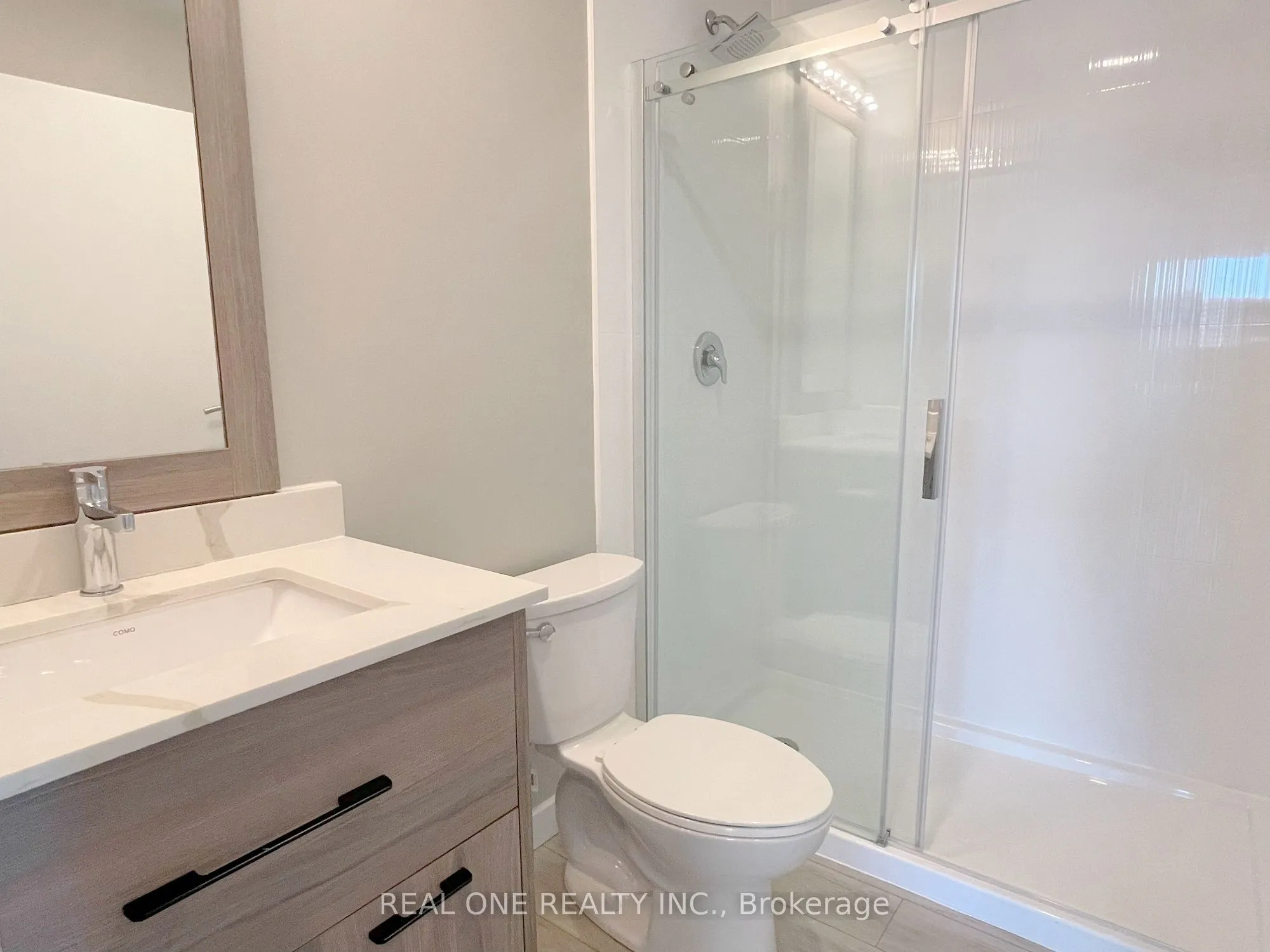 20 George Street, #1704