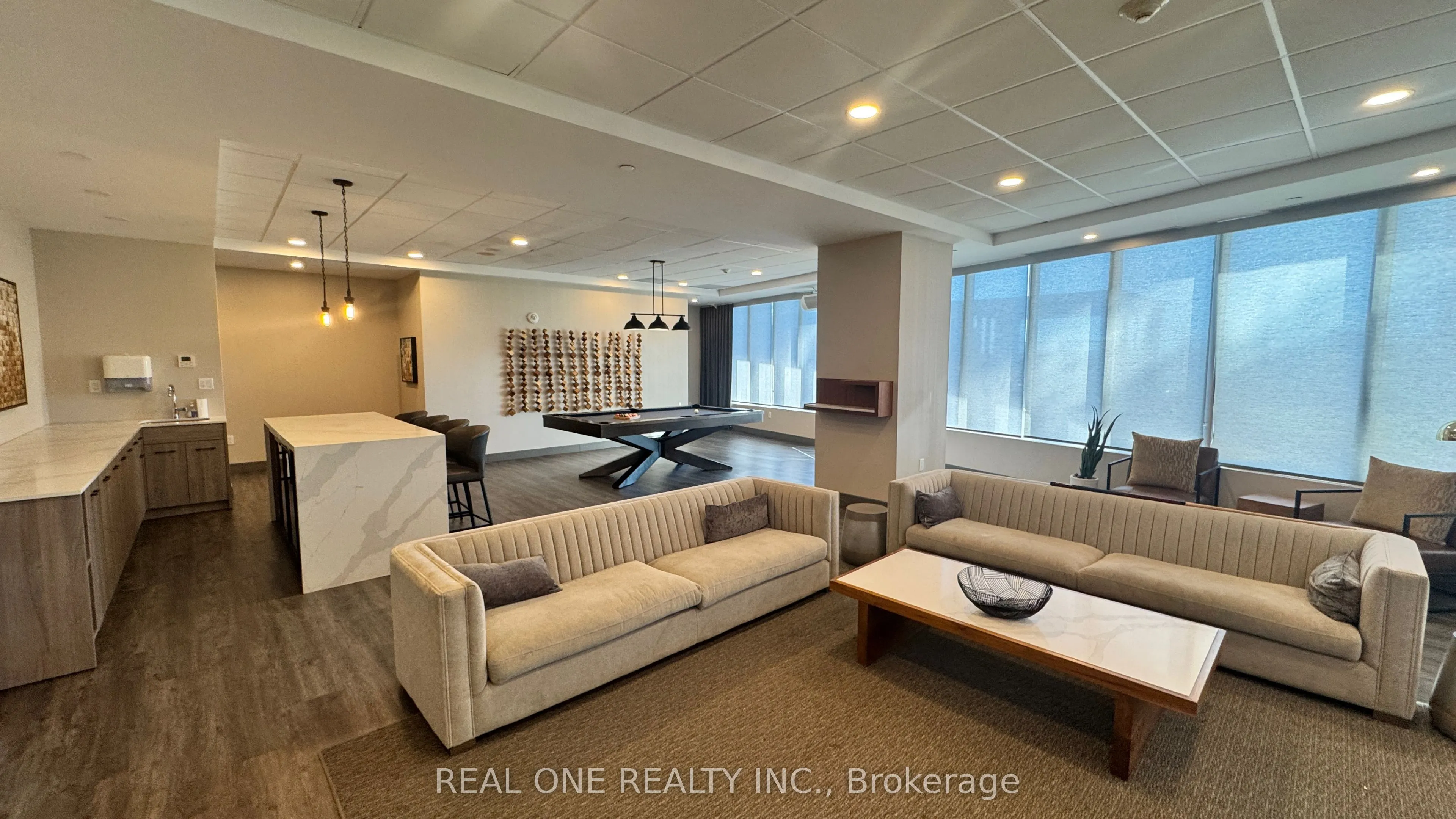 20 George Street, #1704
