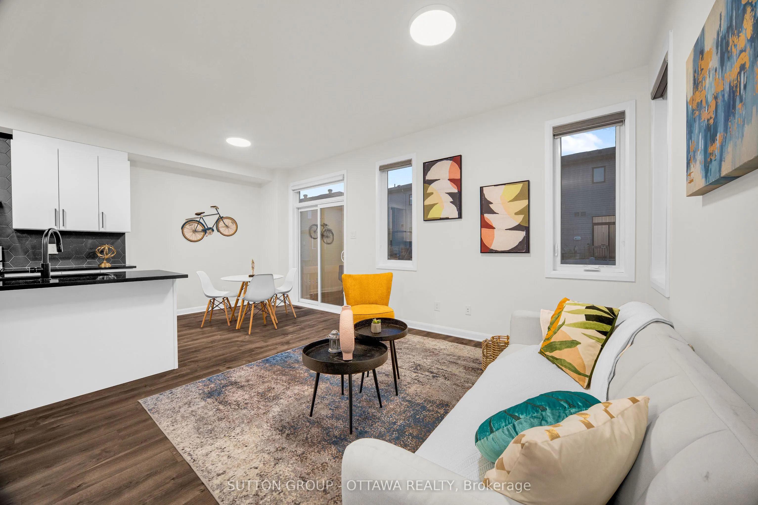1006 Speedvale Court