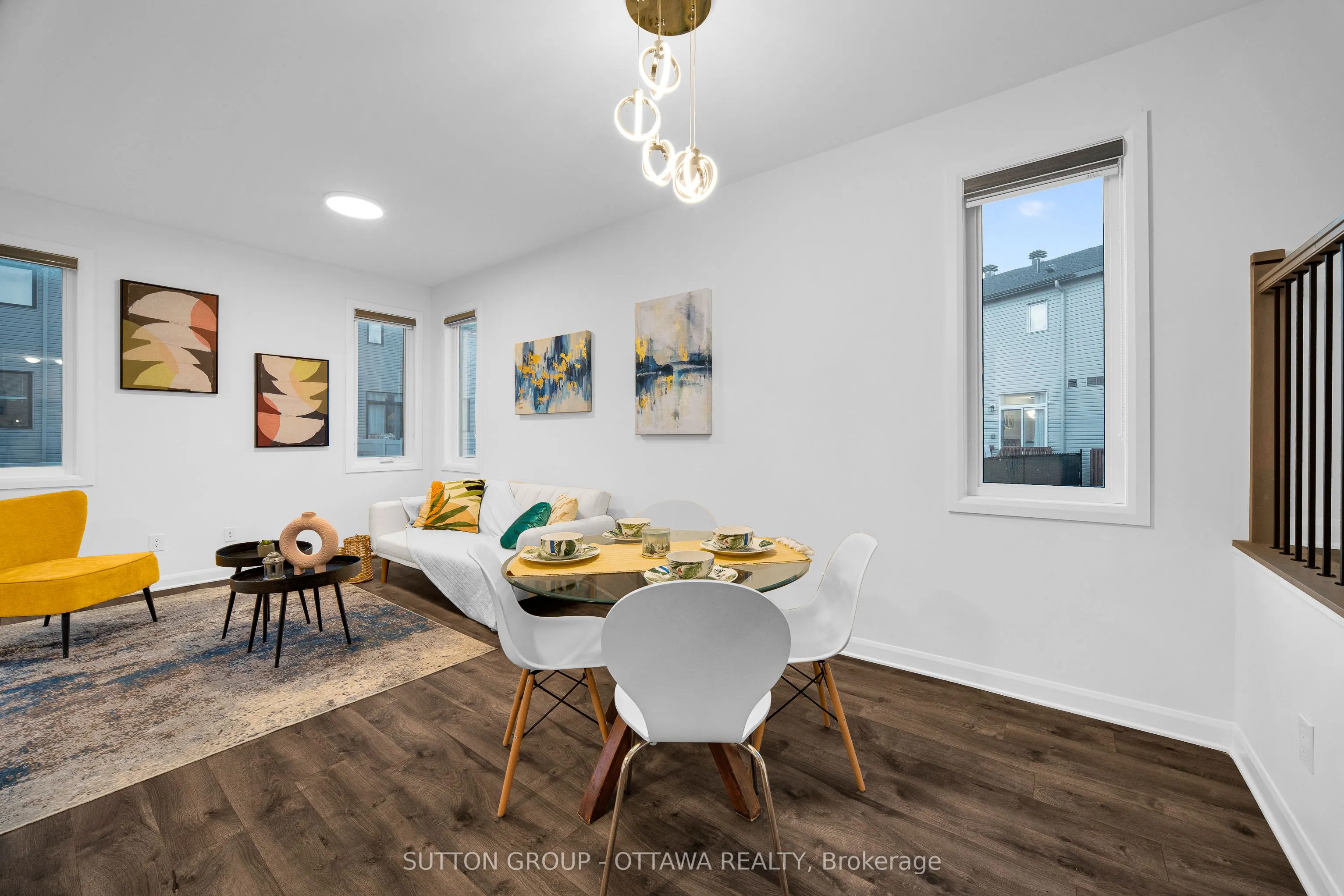 1006 Speedvale Court