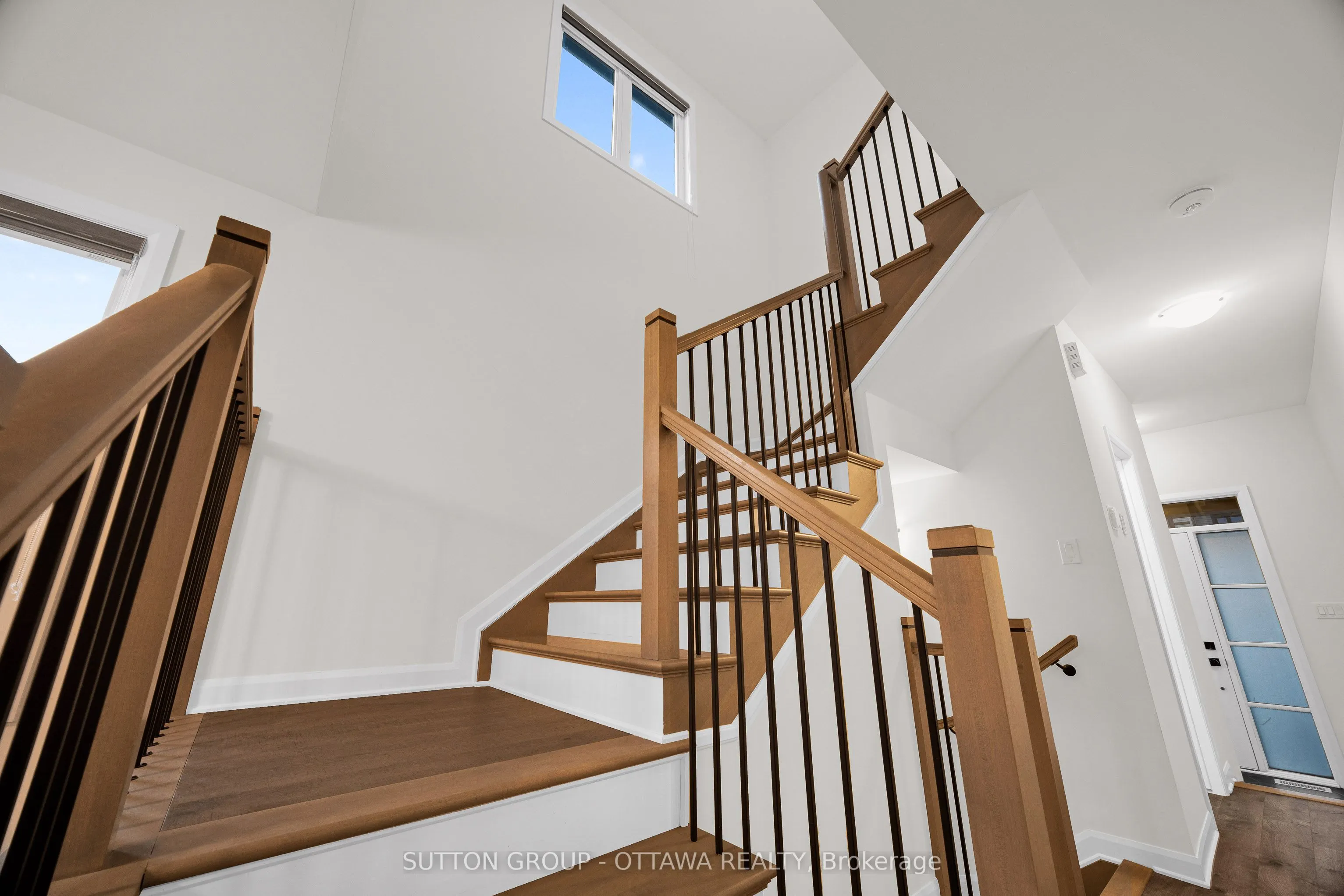 1006 Speedvale Court