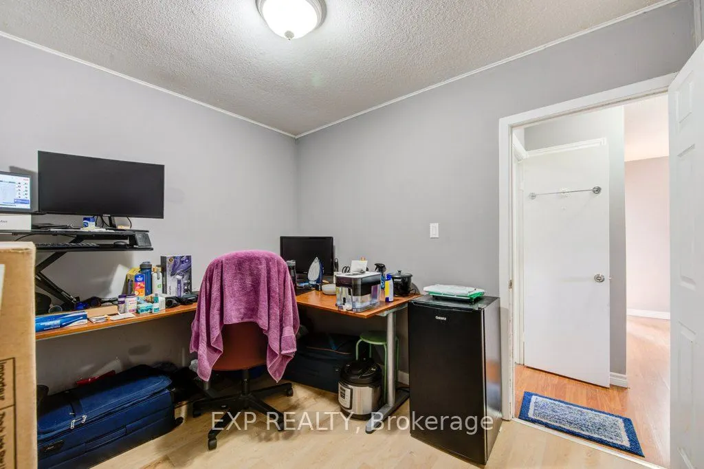 96 Emery Street W