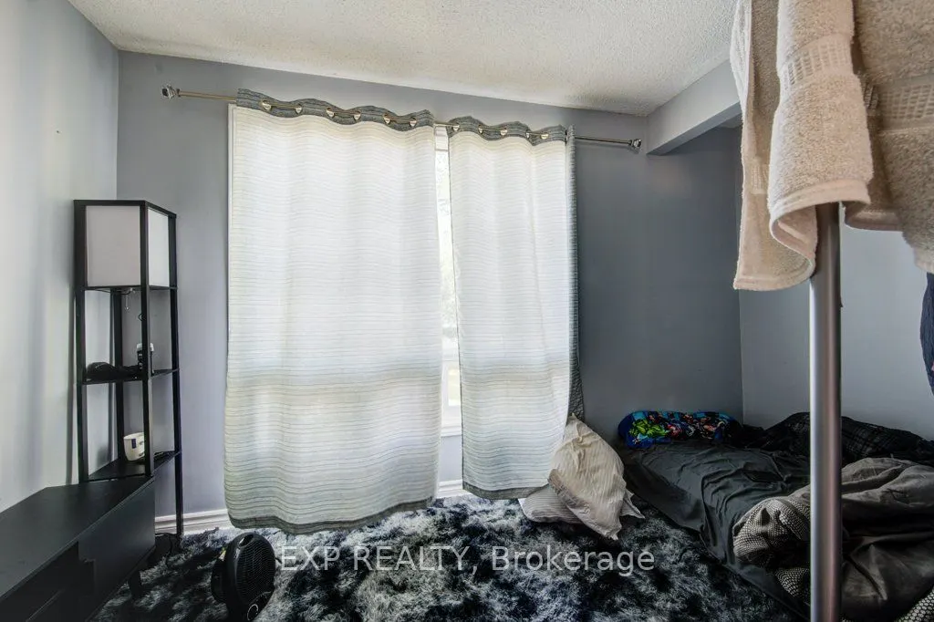 96 Emery Street W