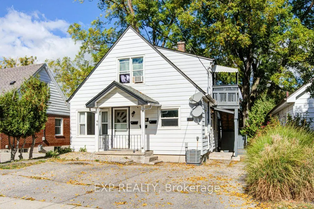 96 Emery Street W
