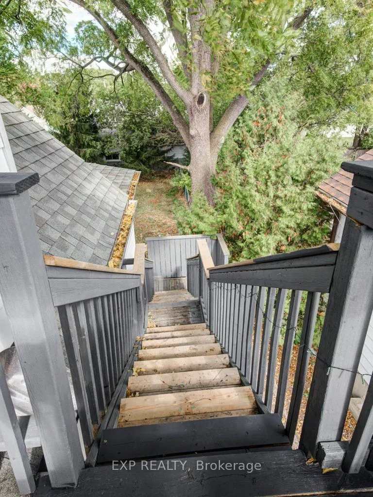 96 Emery Street W