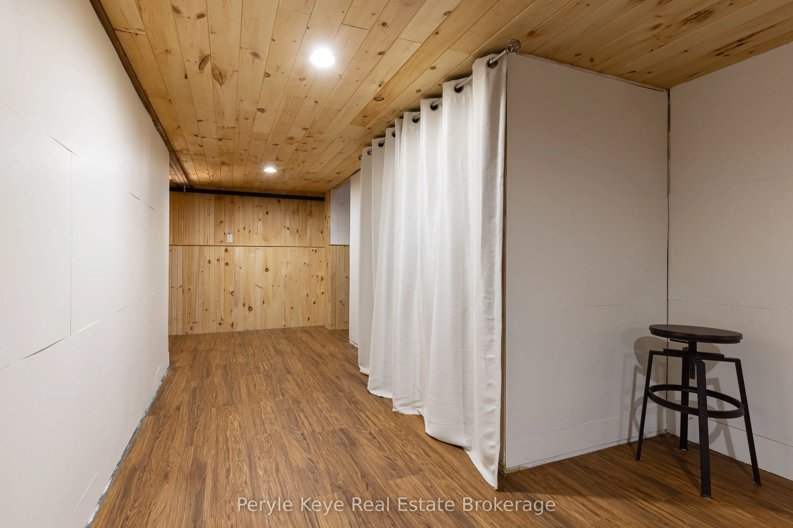 1127 Whispering Pines Trail
