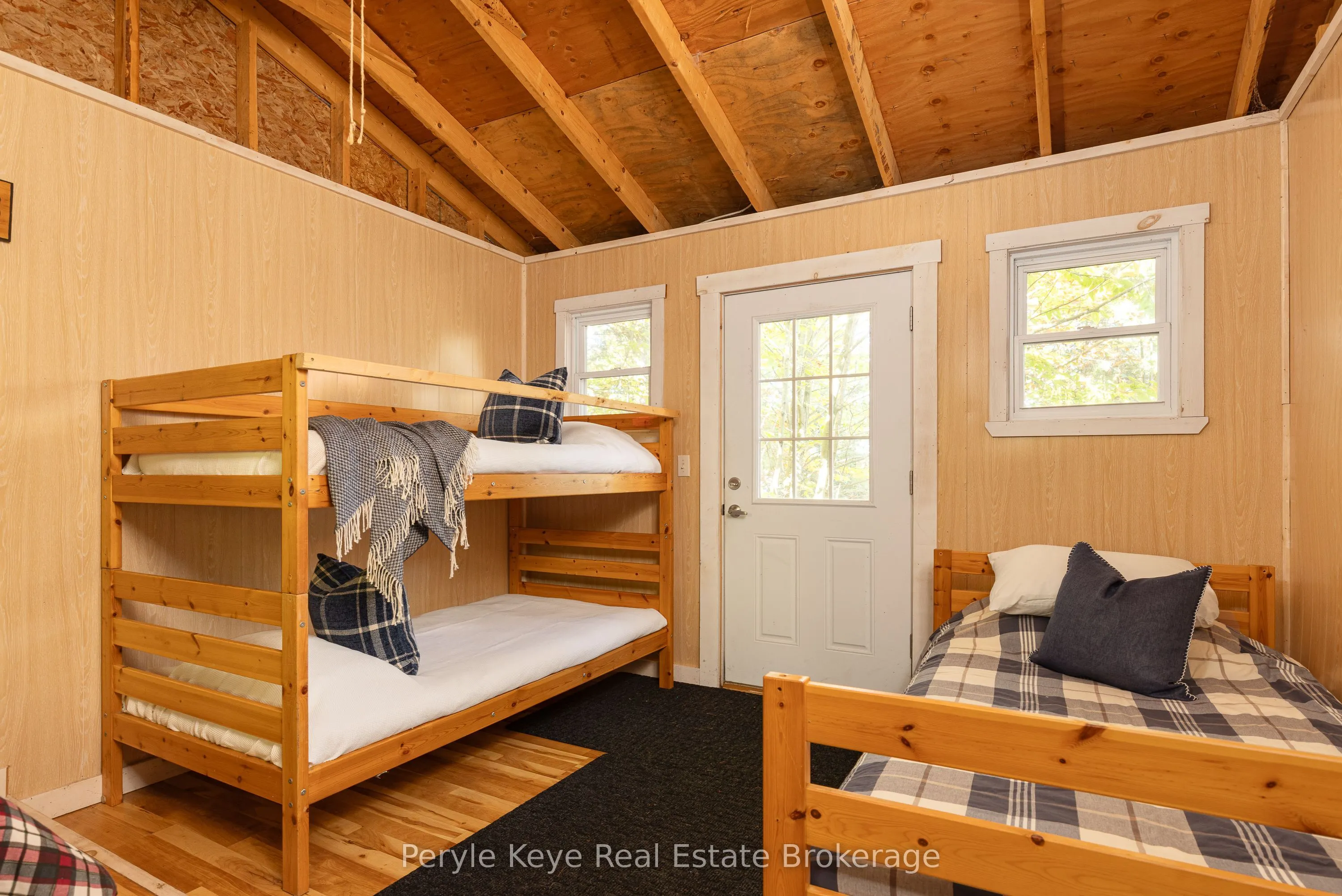 1127 Whispering Pines Trail