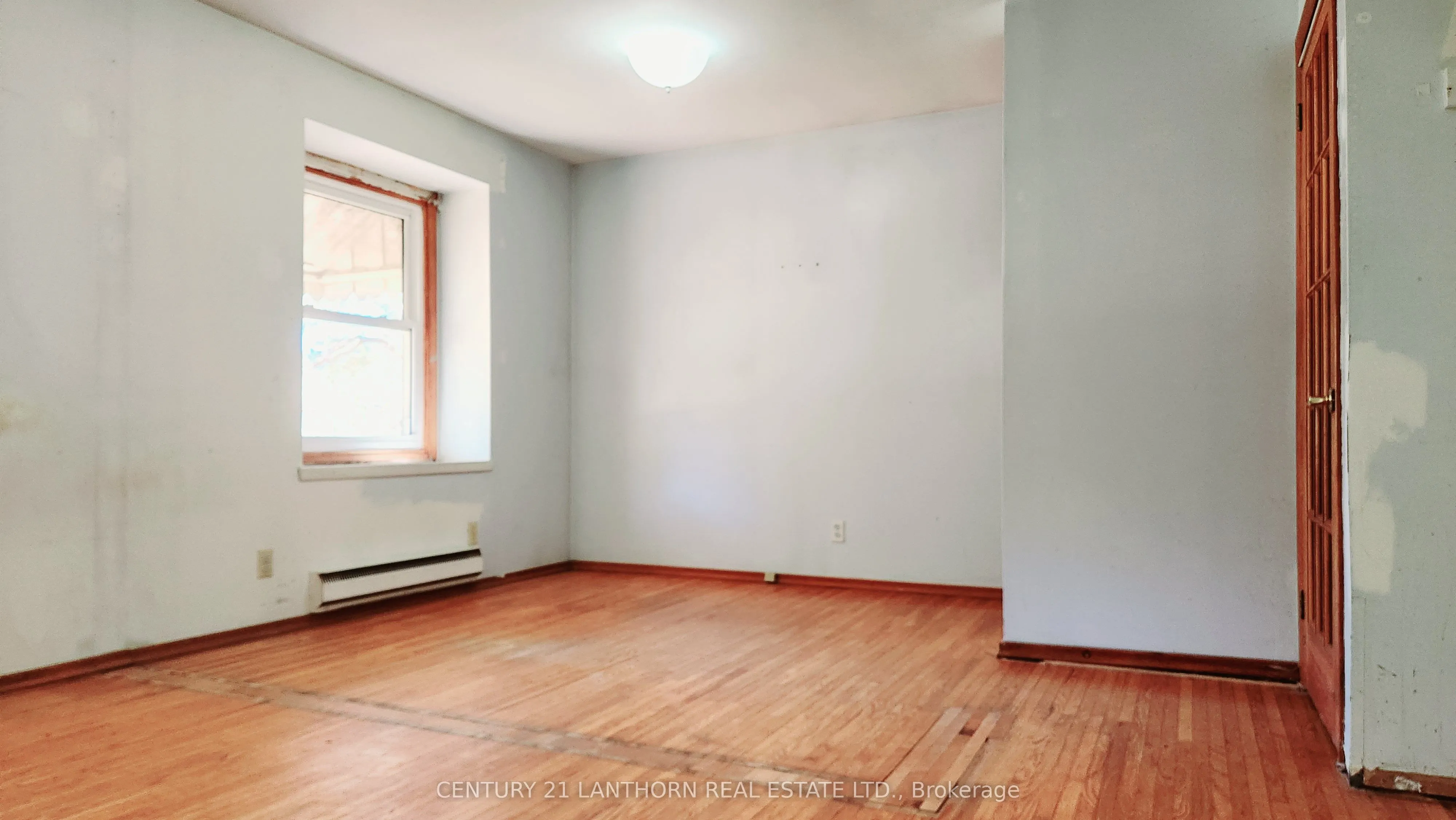 205 ELMWOOD Boulevard