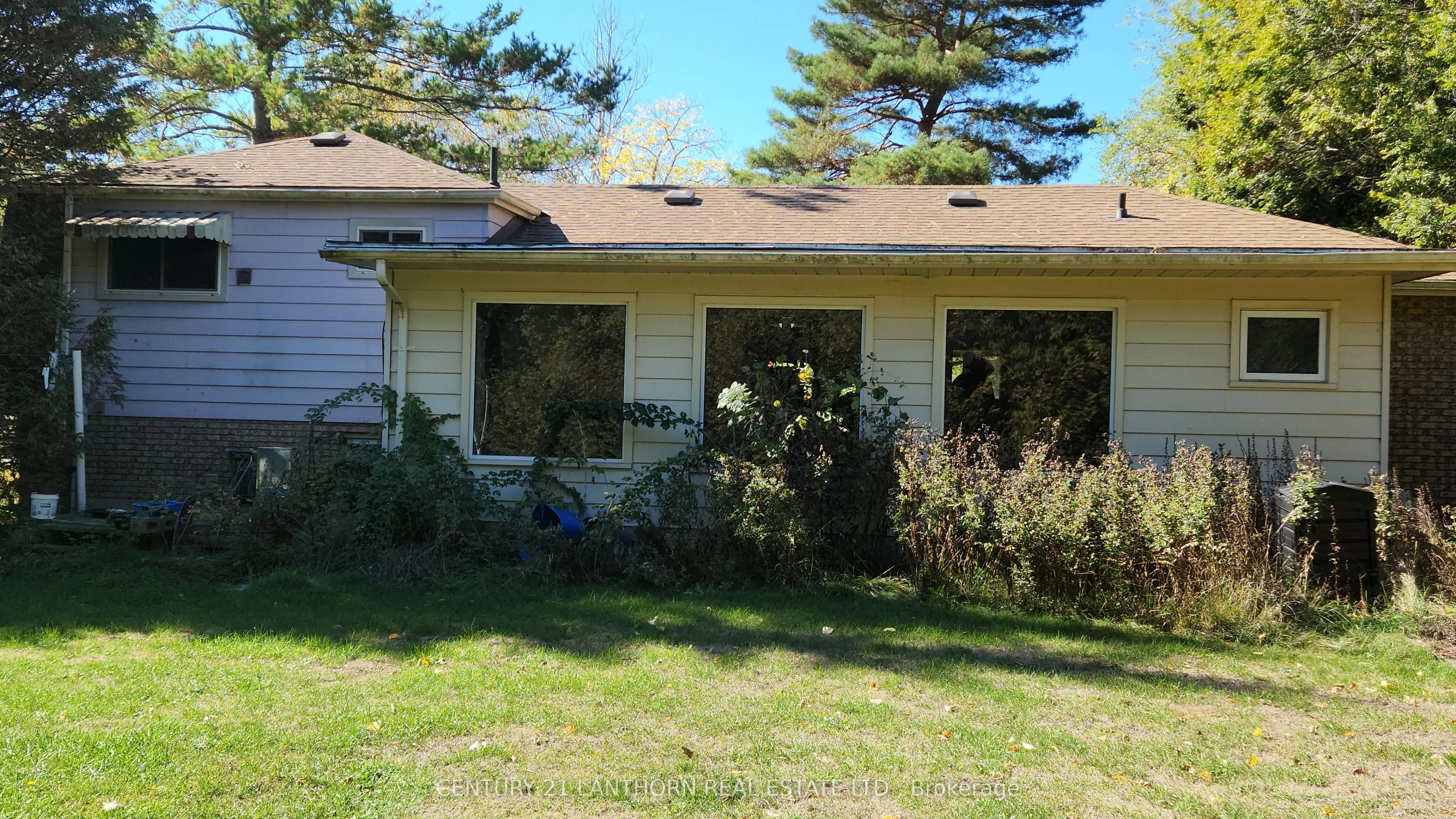 205 ELMWOOD Boulevard