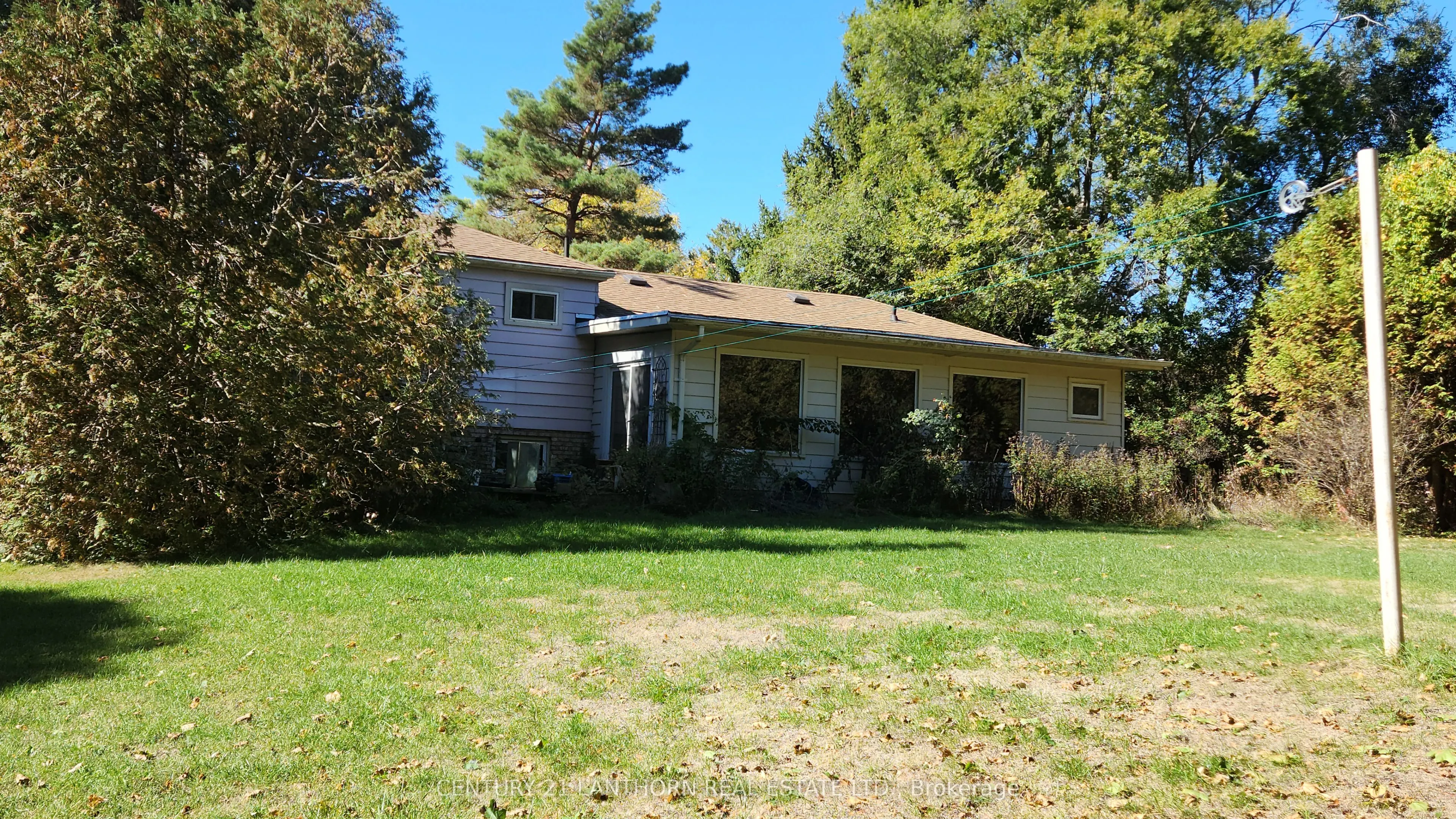 205 ELMWOOD Boulevard