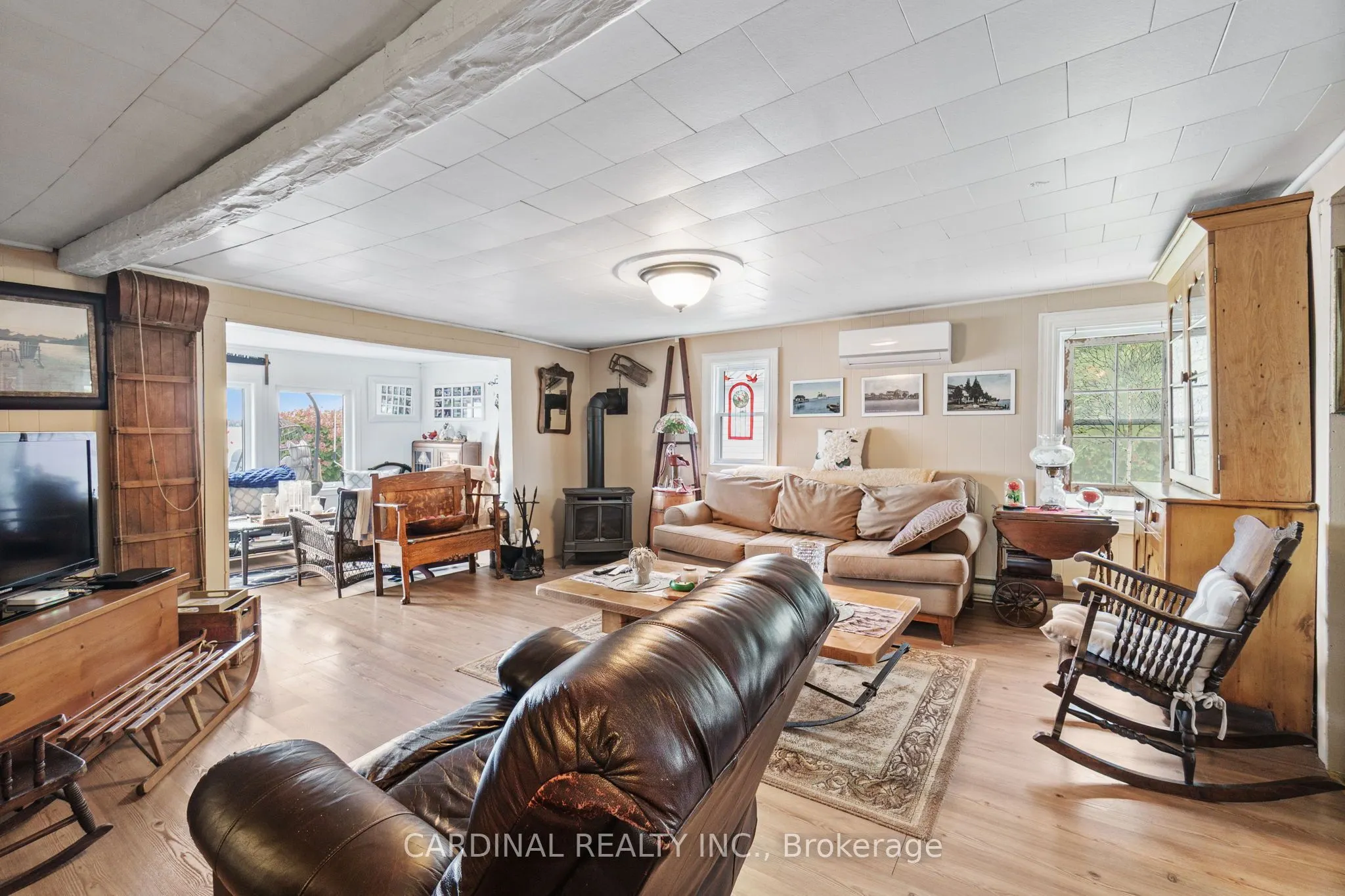 39 Price Street E