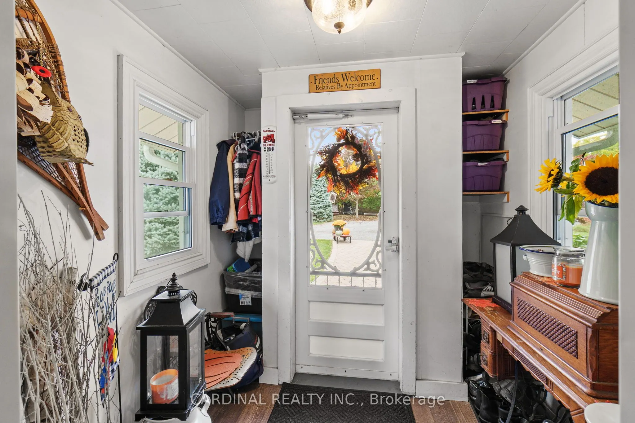39 Price Street E