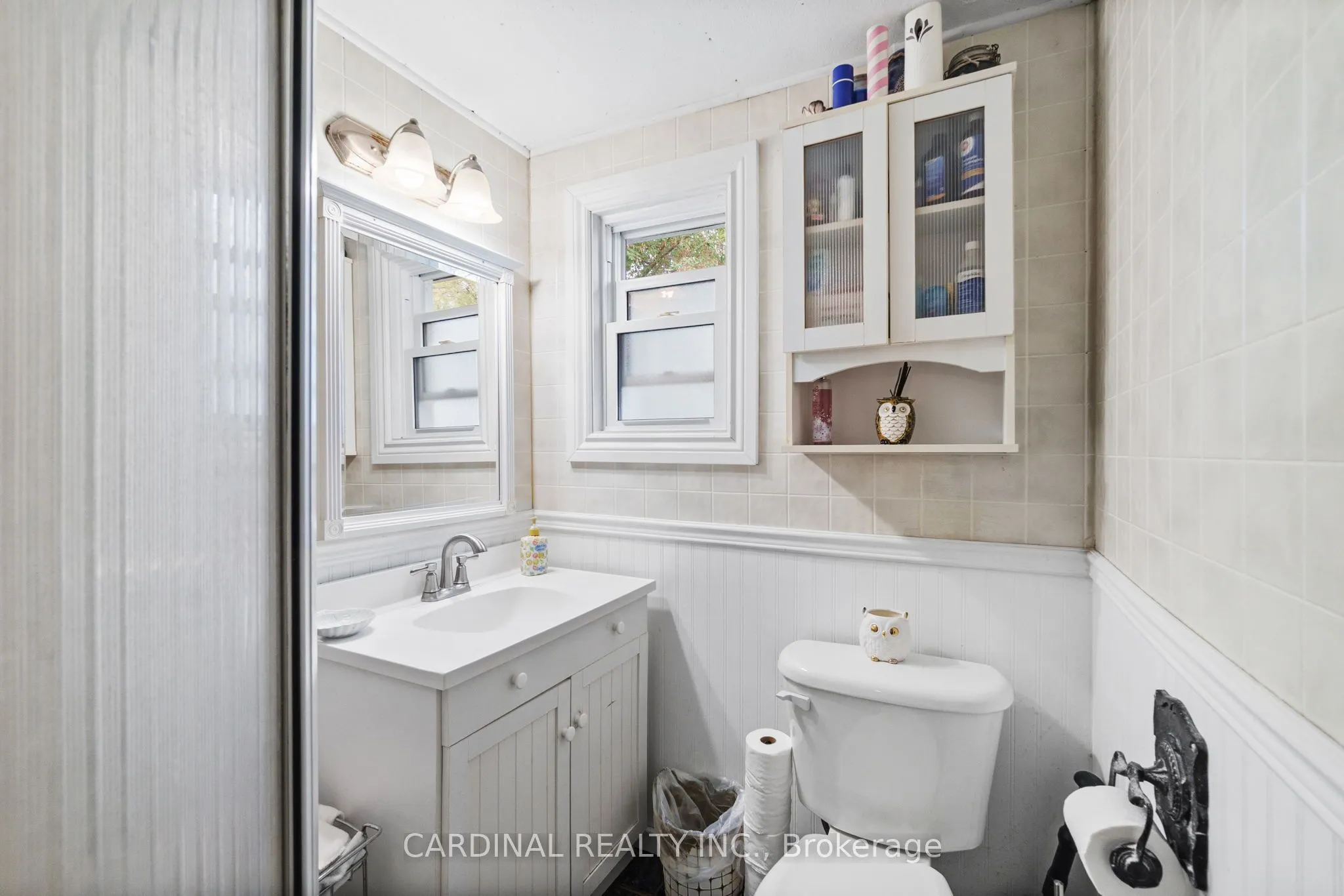 39 Price Street E