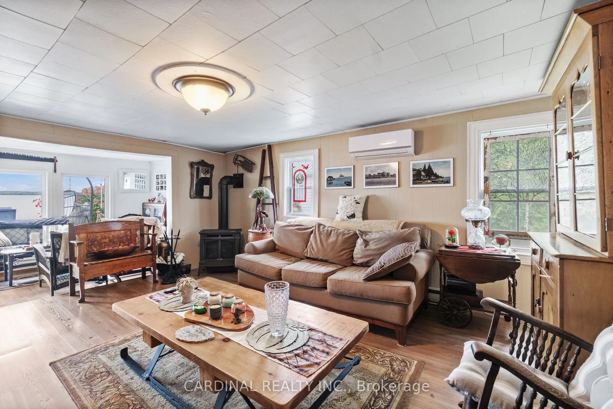 39 Price Street E