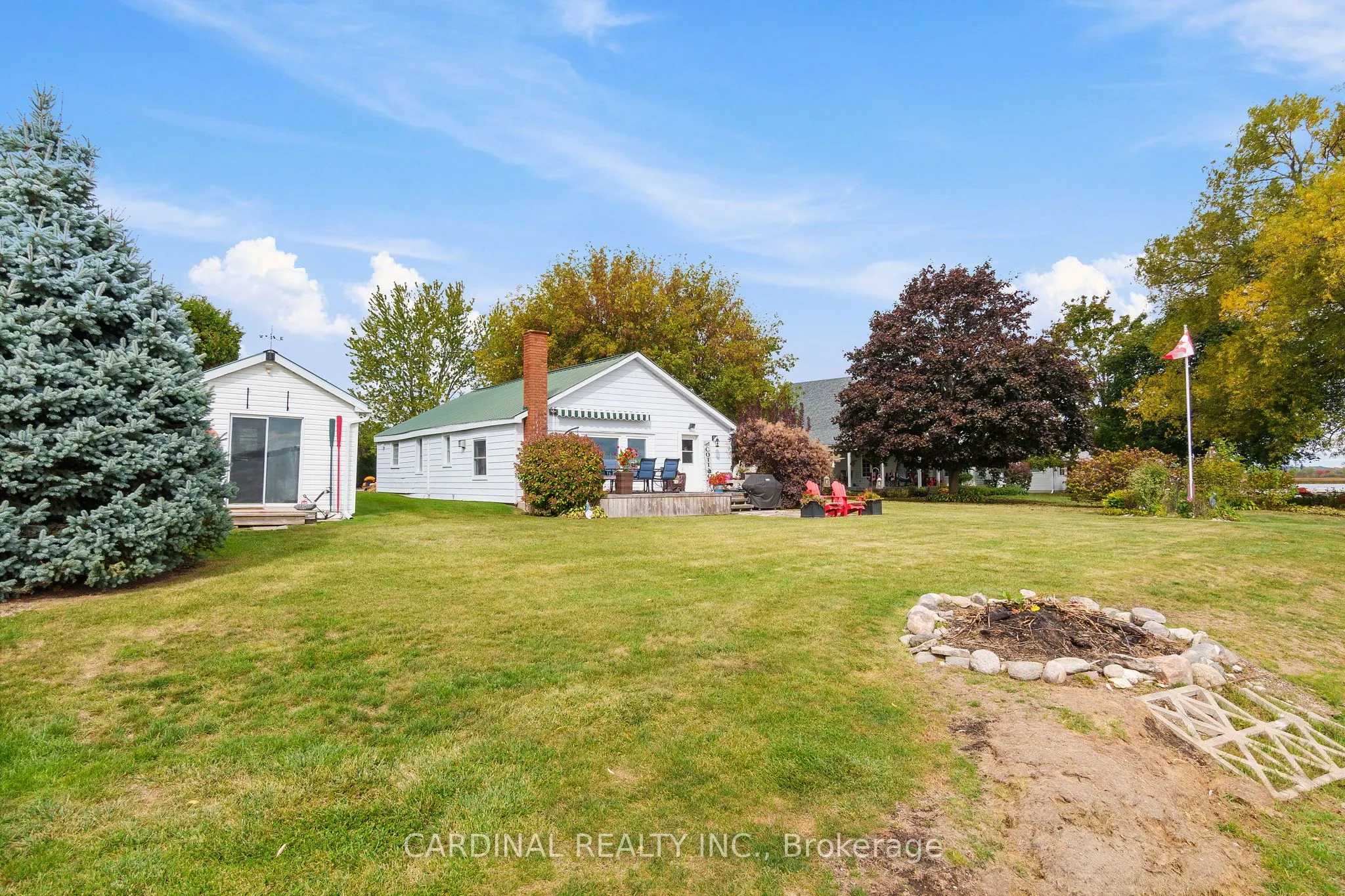 39 Price Street E