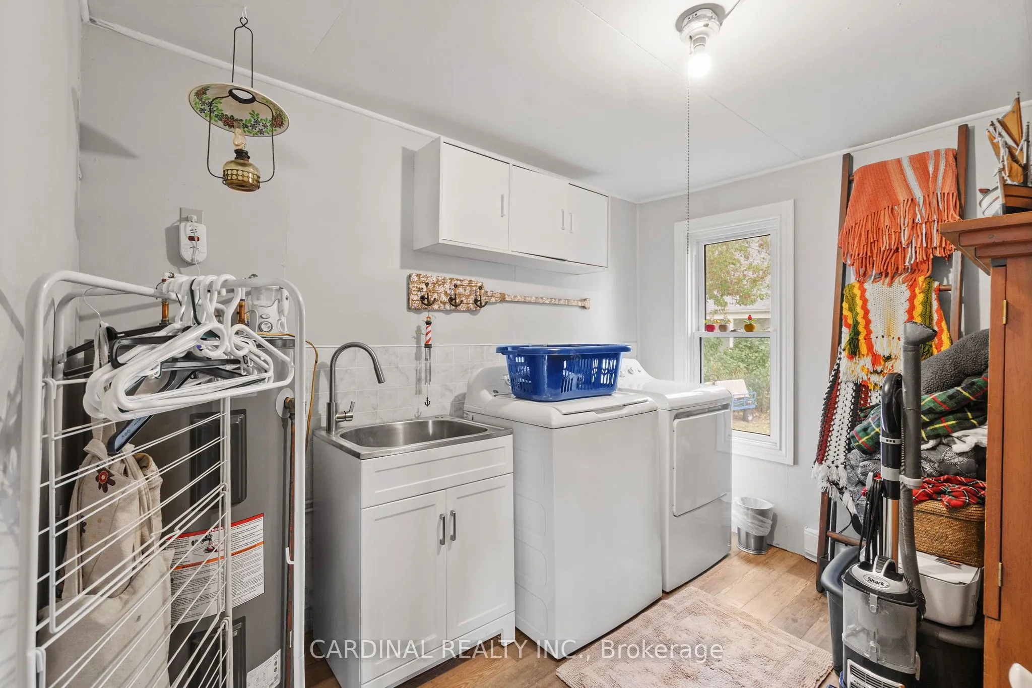 39 Price Street E
