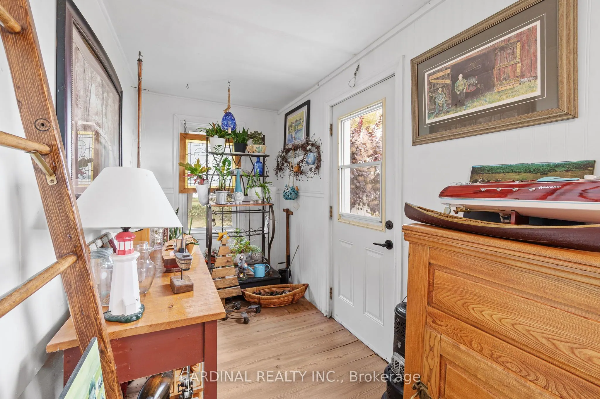 39 Price Street E