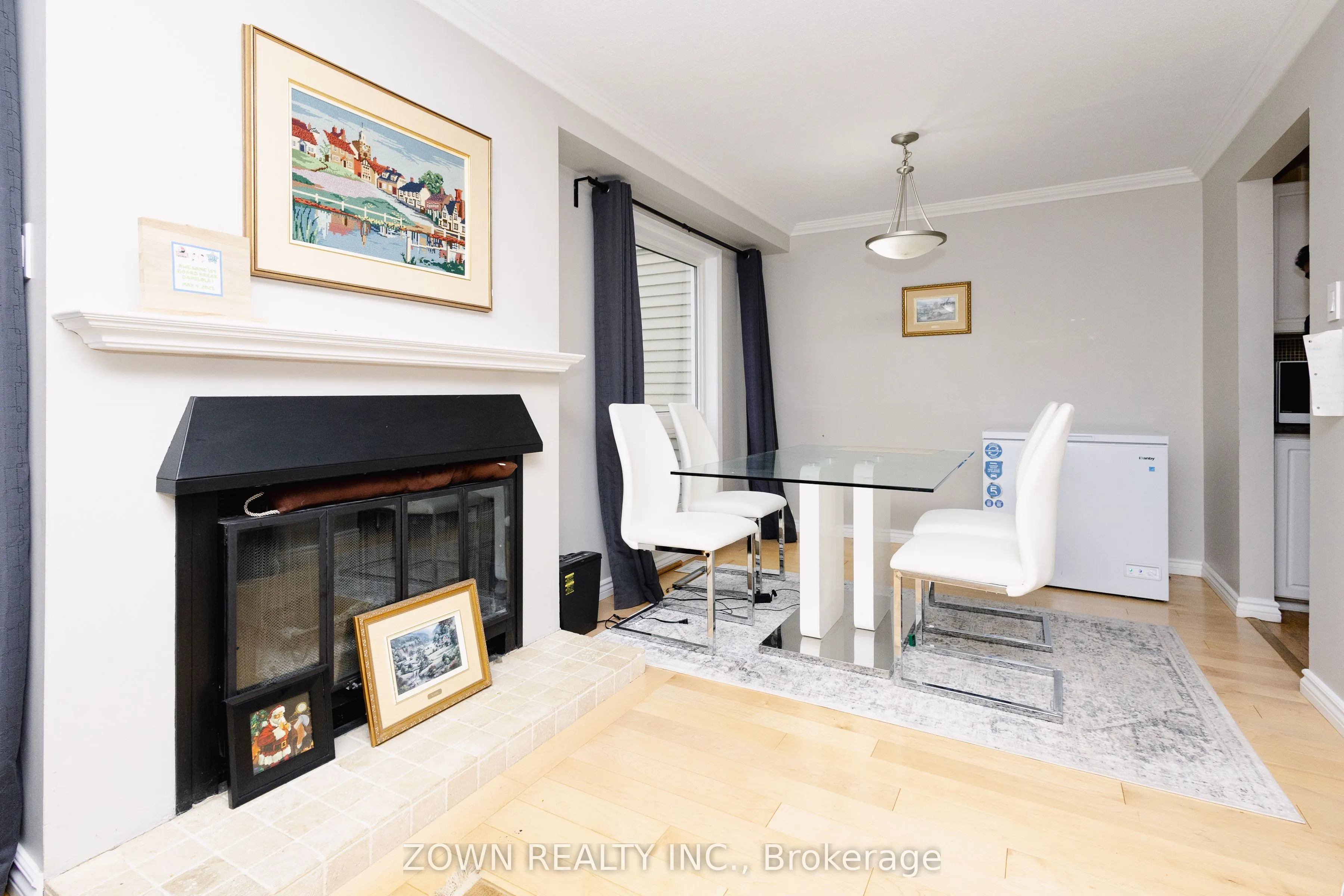 156 Valley Stream Drive, #B