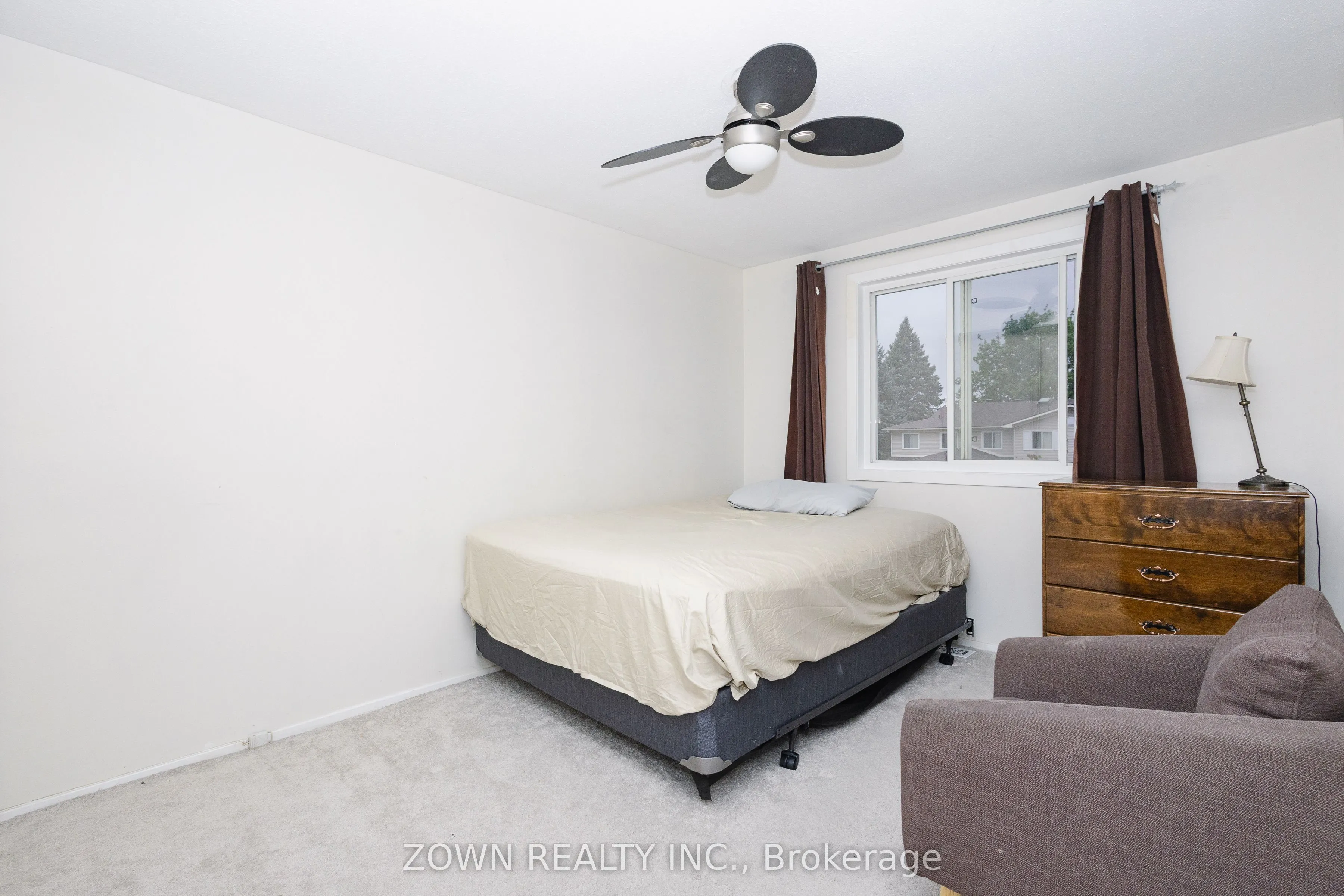156 Valley Stream Drive, #B