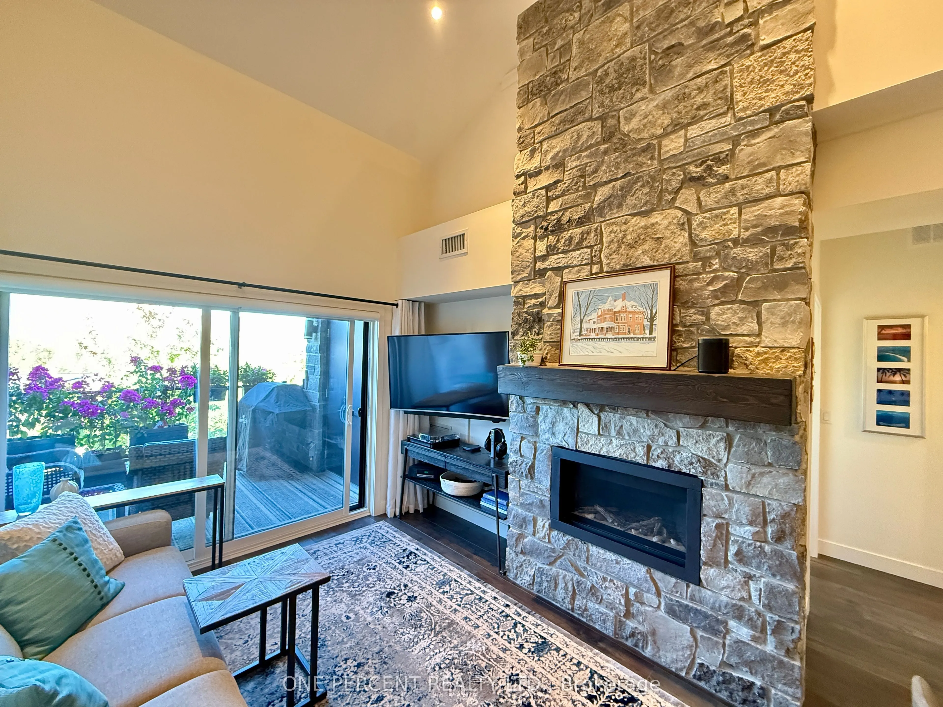12 Beckwith Lane, #306