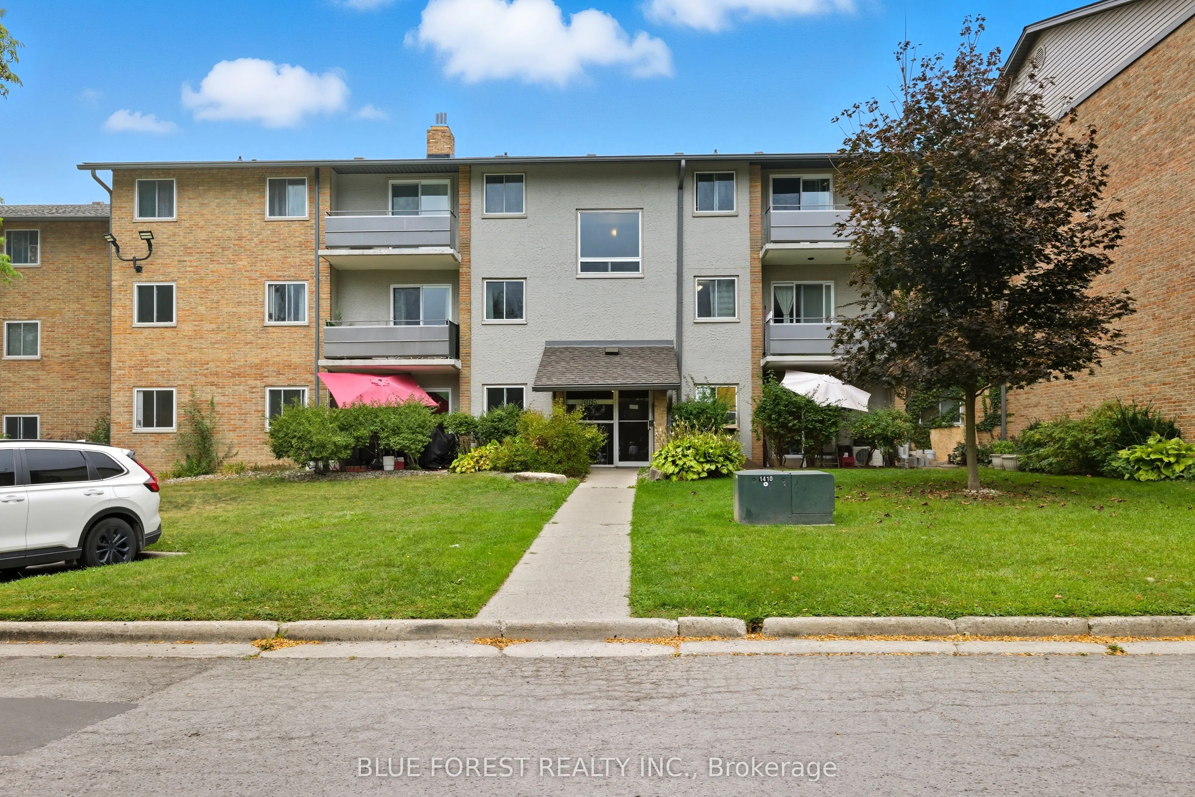 665 Wonderland Road S, #4