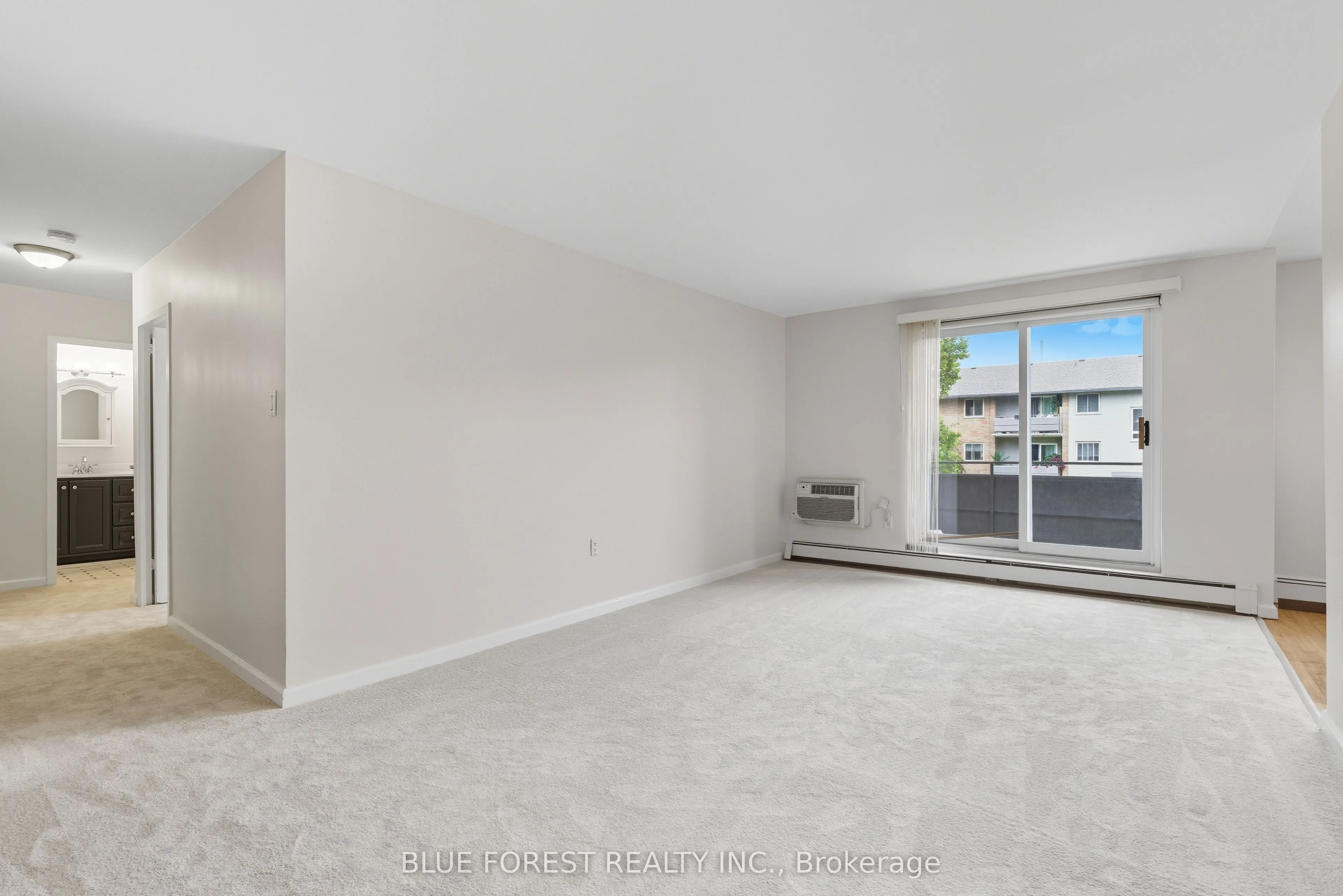 665 Wonderland Road S, #4