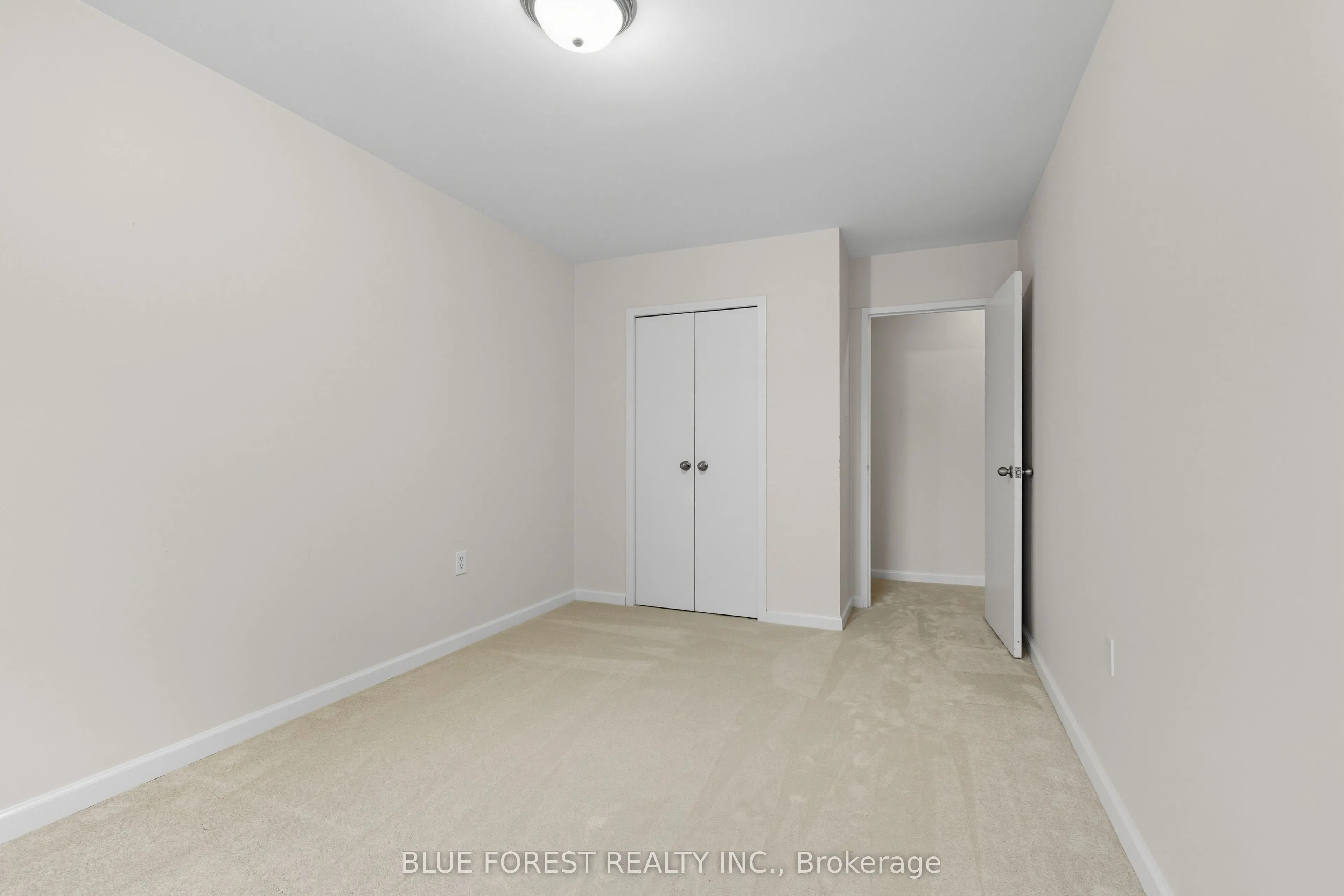 665 Wonderland Road S, #4