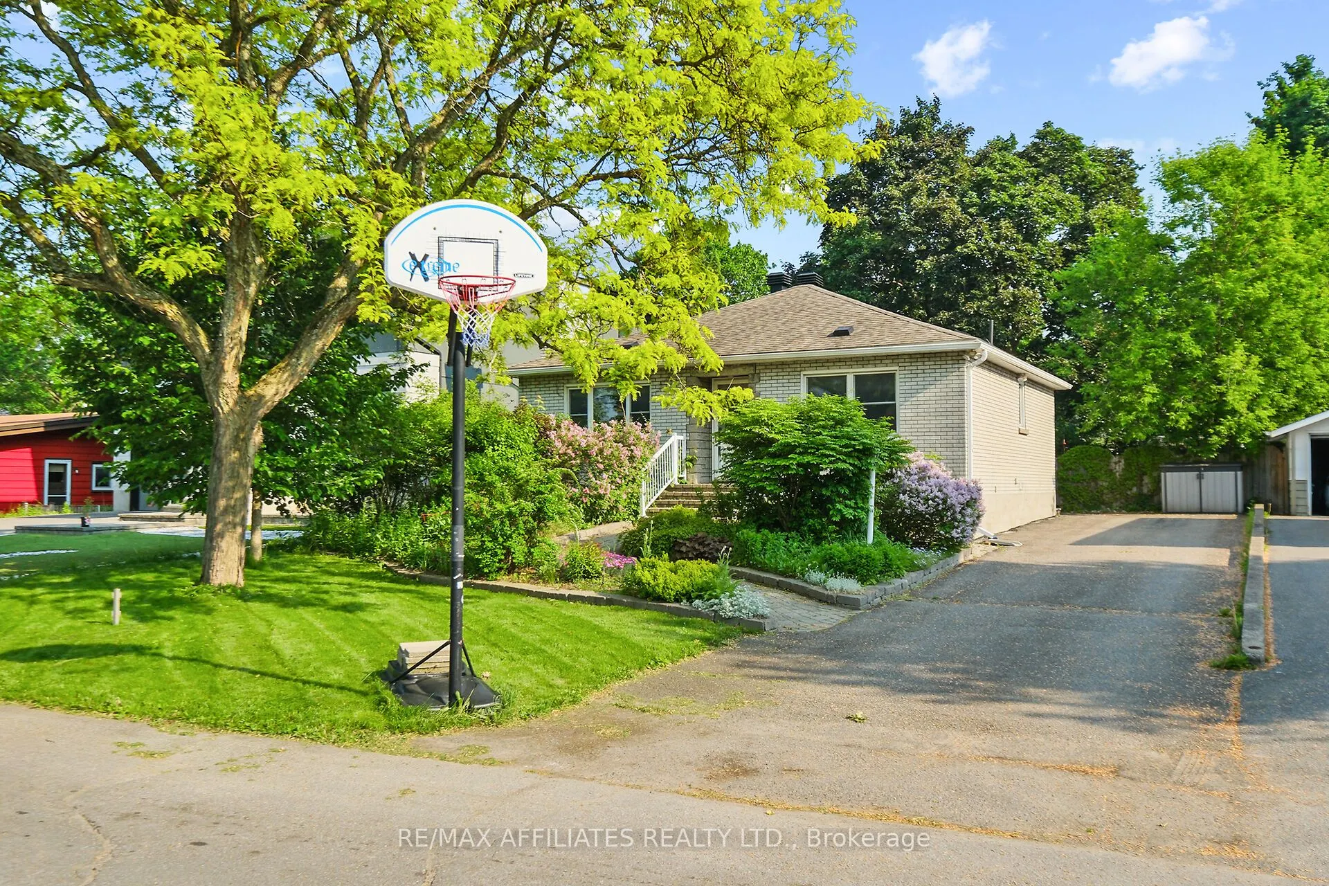 312 Mountbatten Avenue