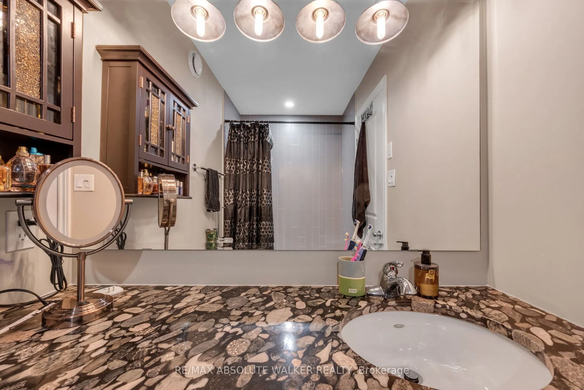 129 Chaperal Private