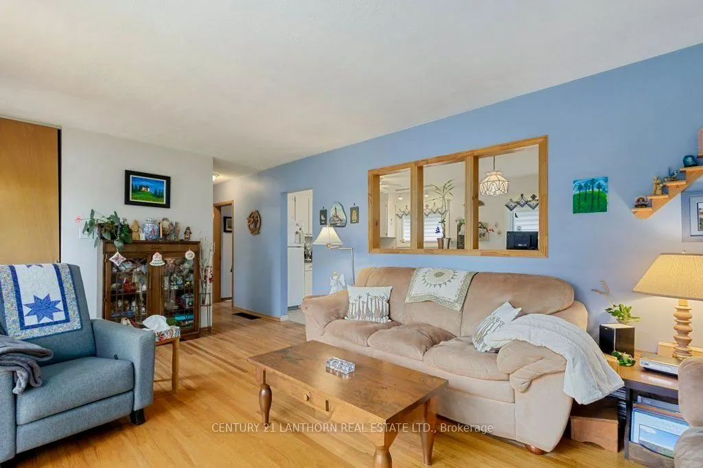 4 Highview Crescent