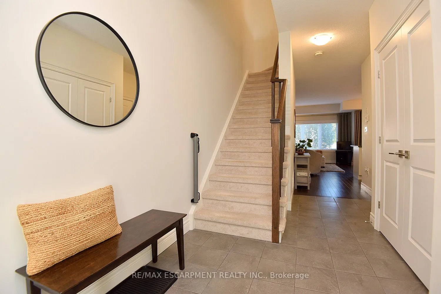 40 Hamilton Street S, #7