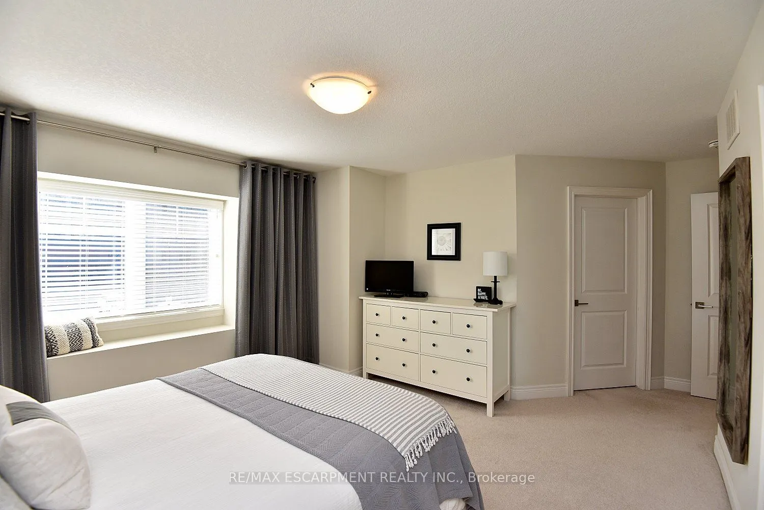 40 Hamilton Street S, #7