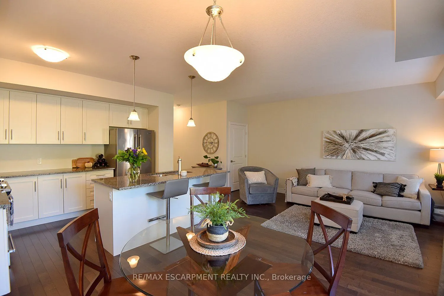 40 Hamilton Street S, #7