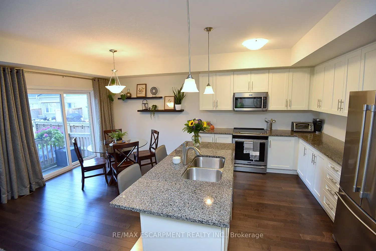 40 Hamilton Street S, #7