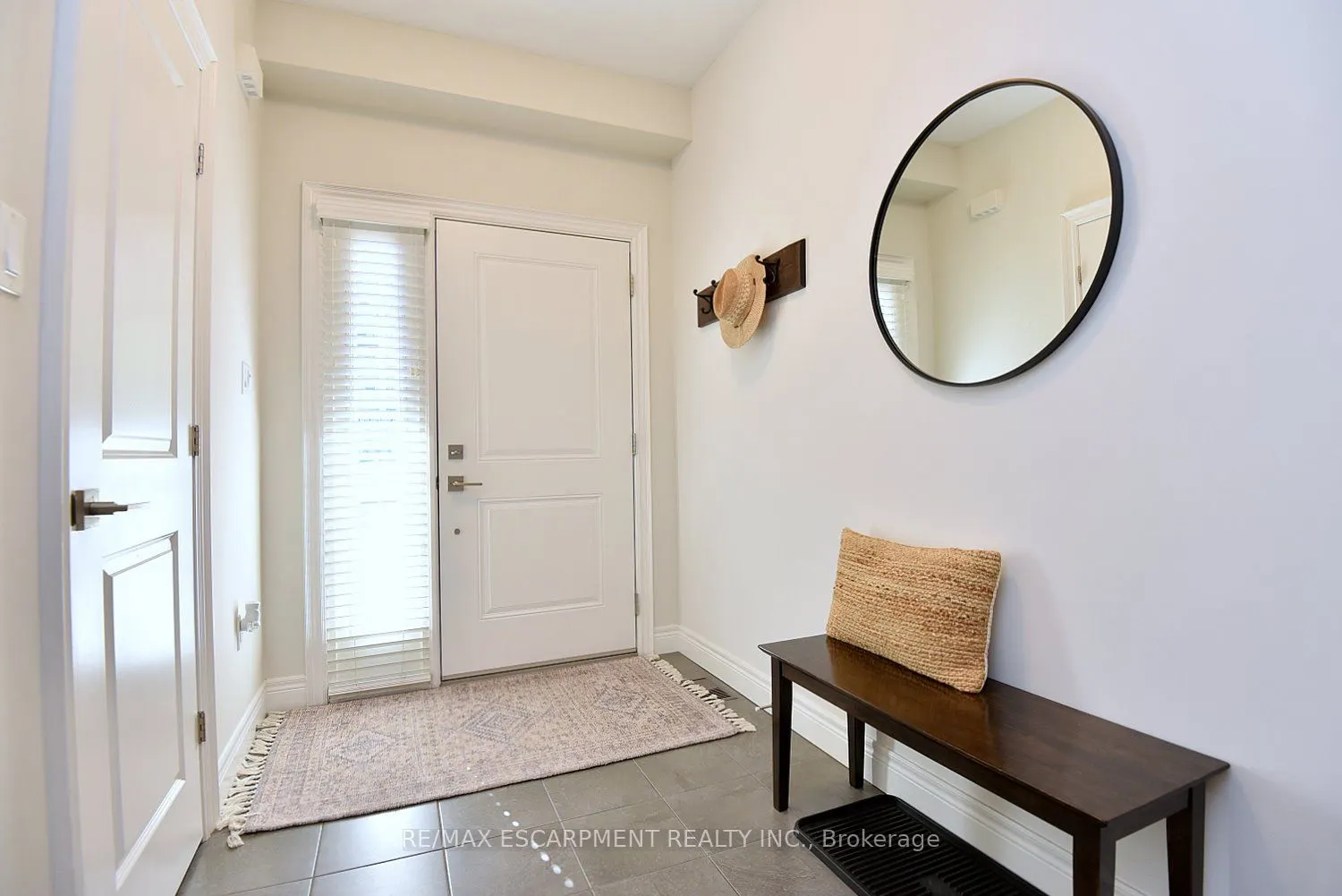 40 Hamilton Street S, #7