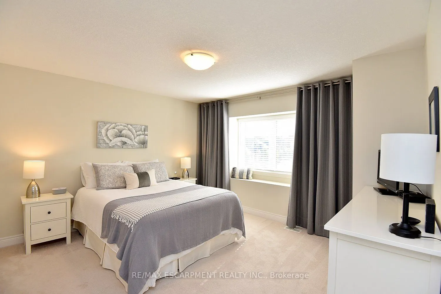 40 Hamilton Street S, #7