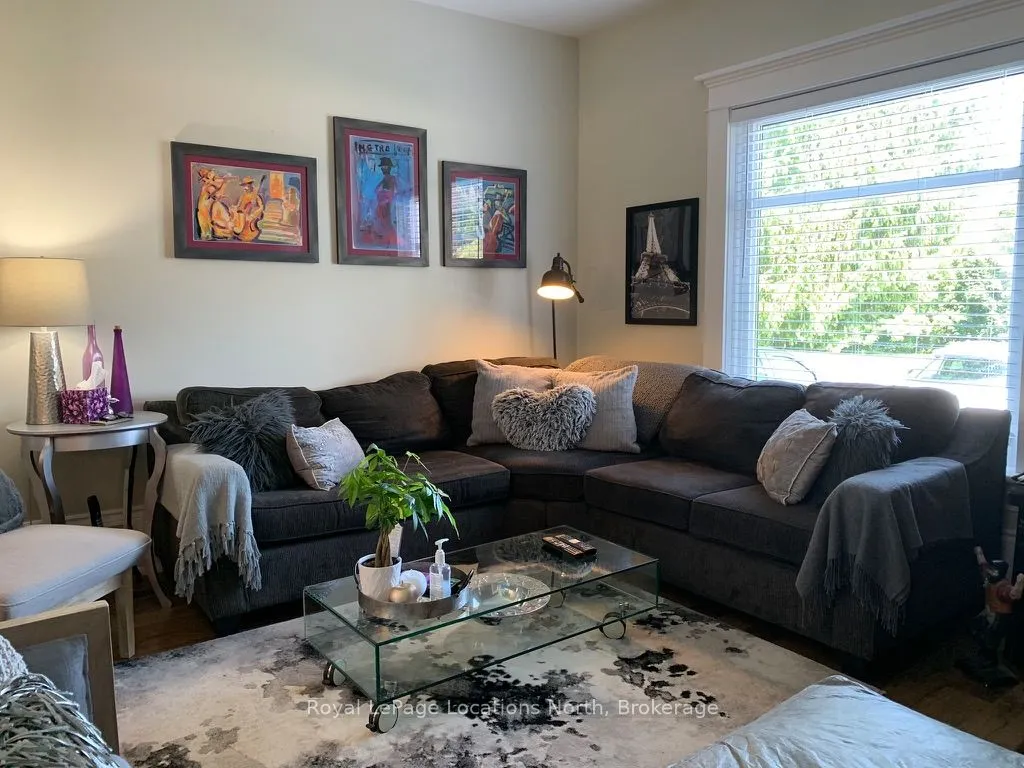 7 Edwin Street W