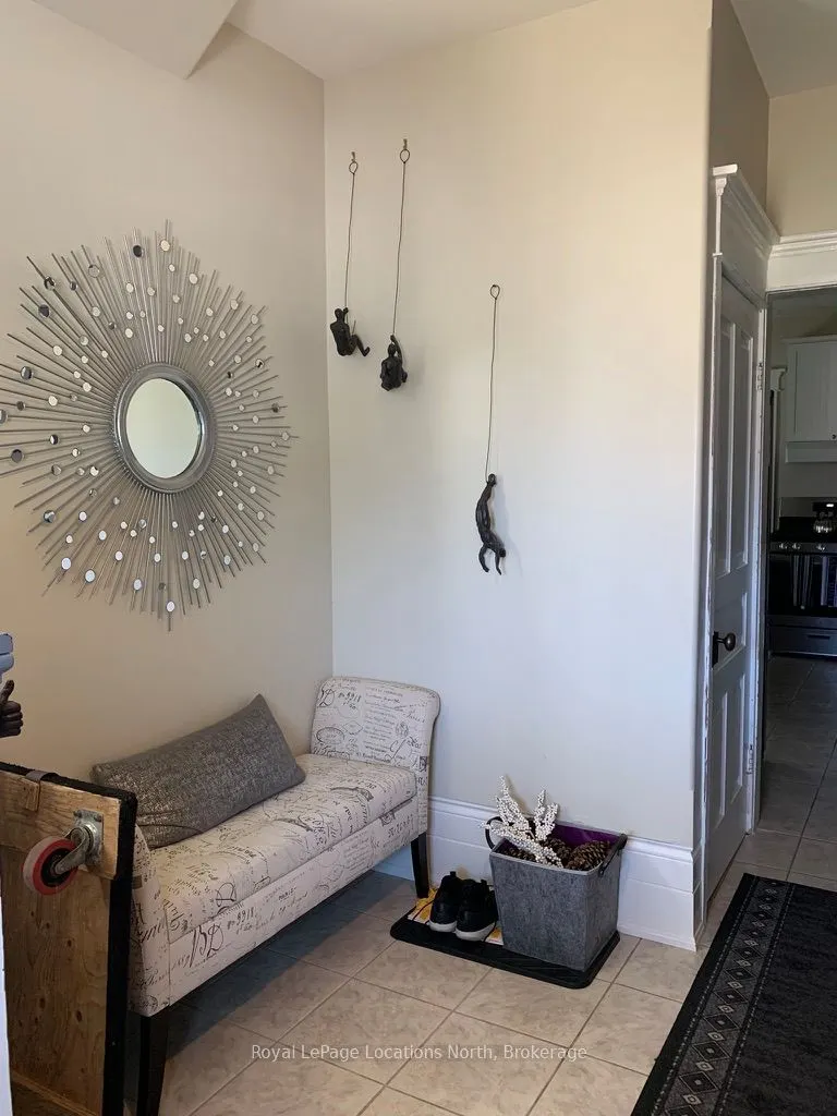 7 Edwin Street W