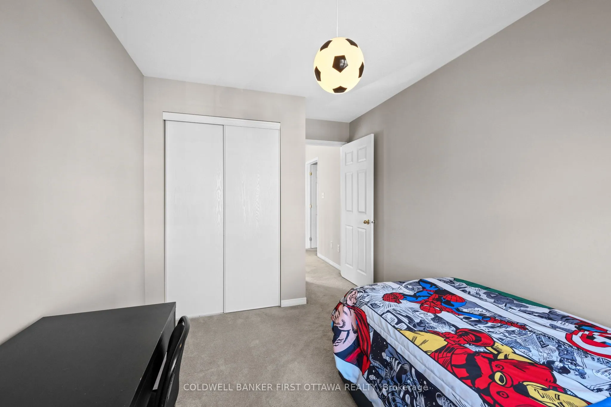 20 Fieldberry Private