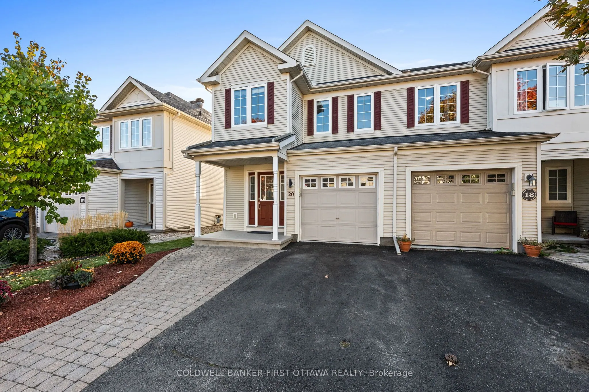 20 Fieldberry Private