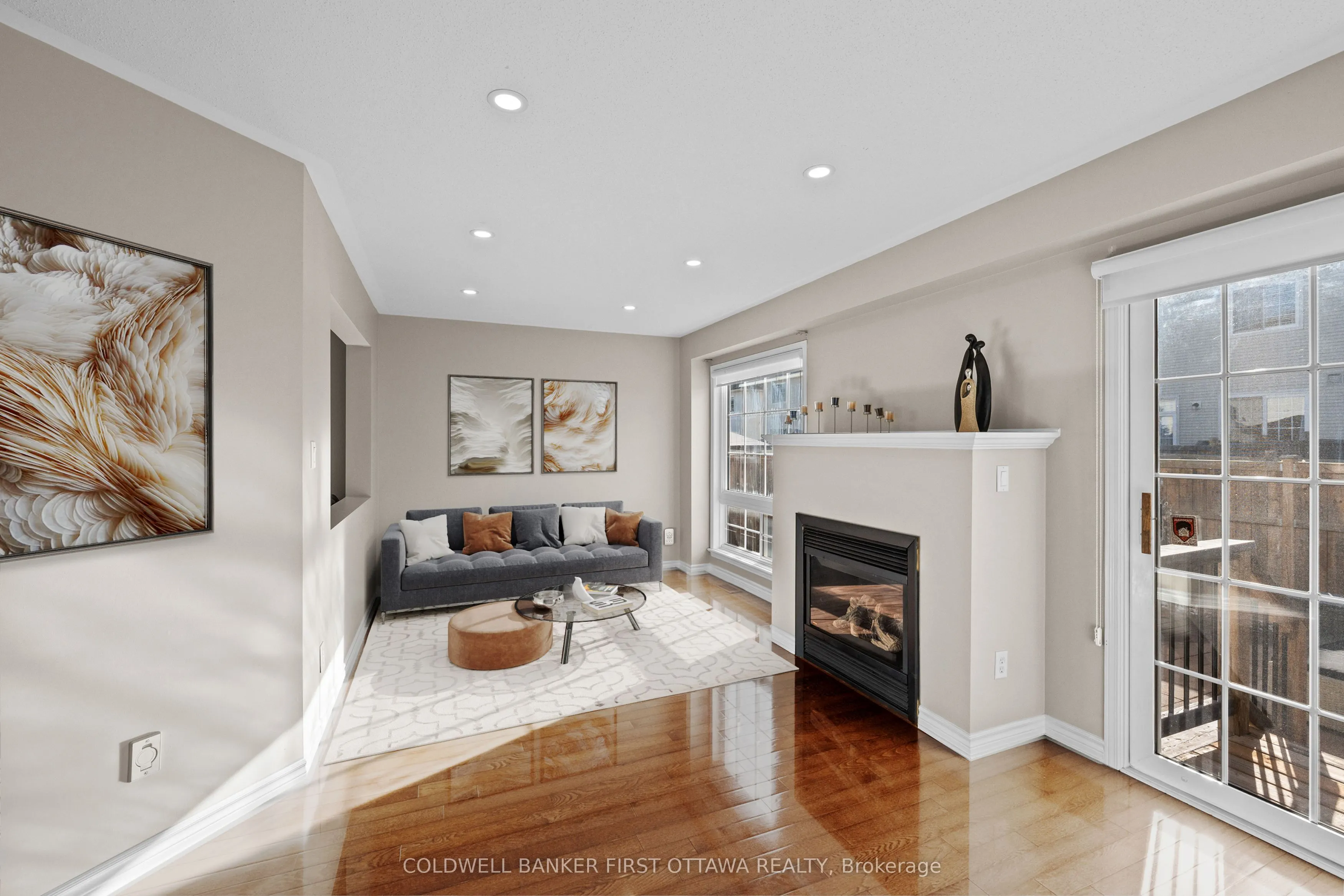 20 Fieldberry Private