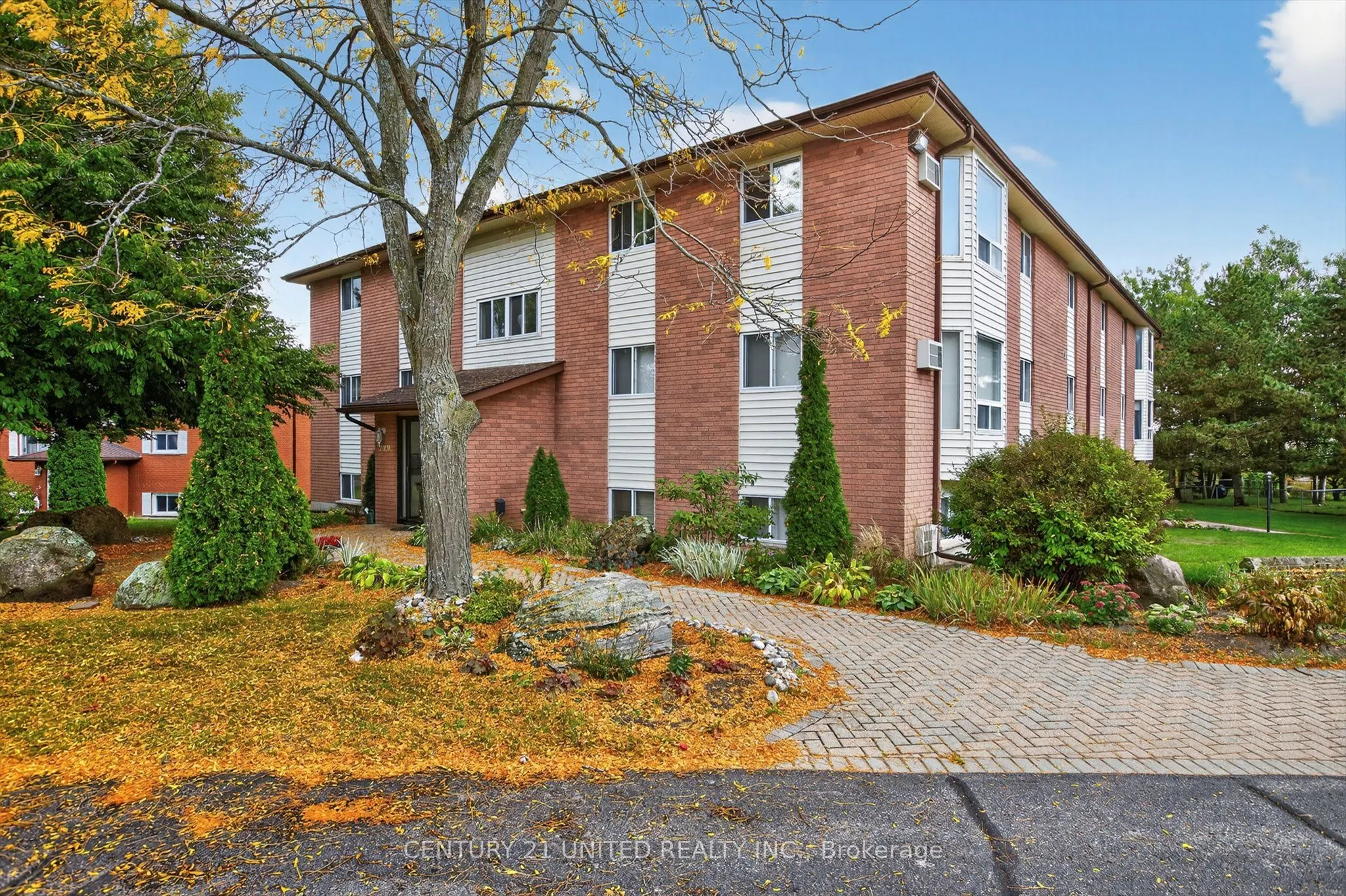 2020 Mapleridge Drive, #303