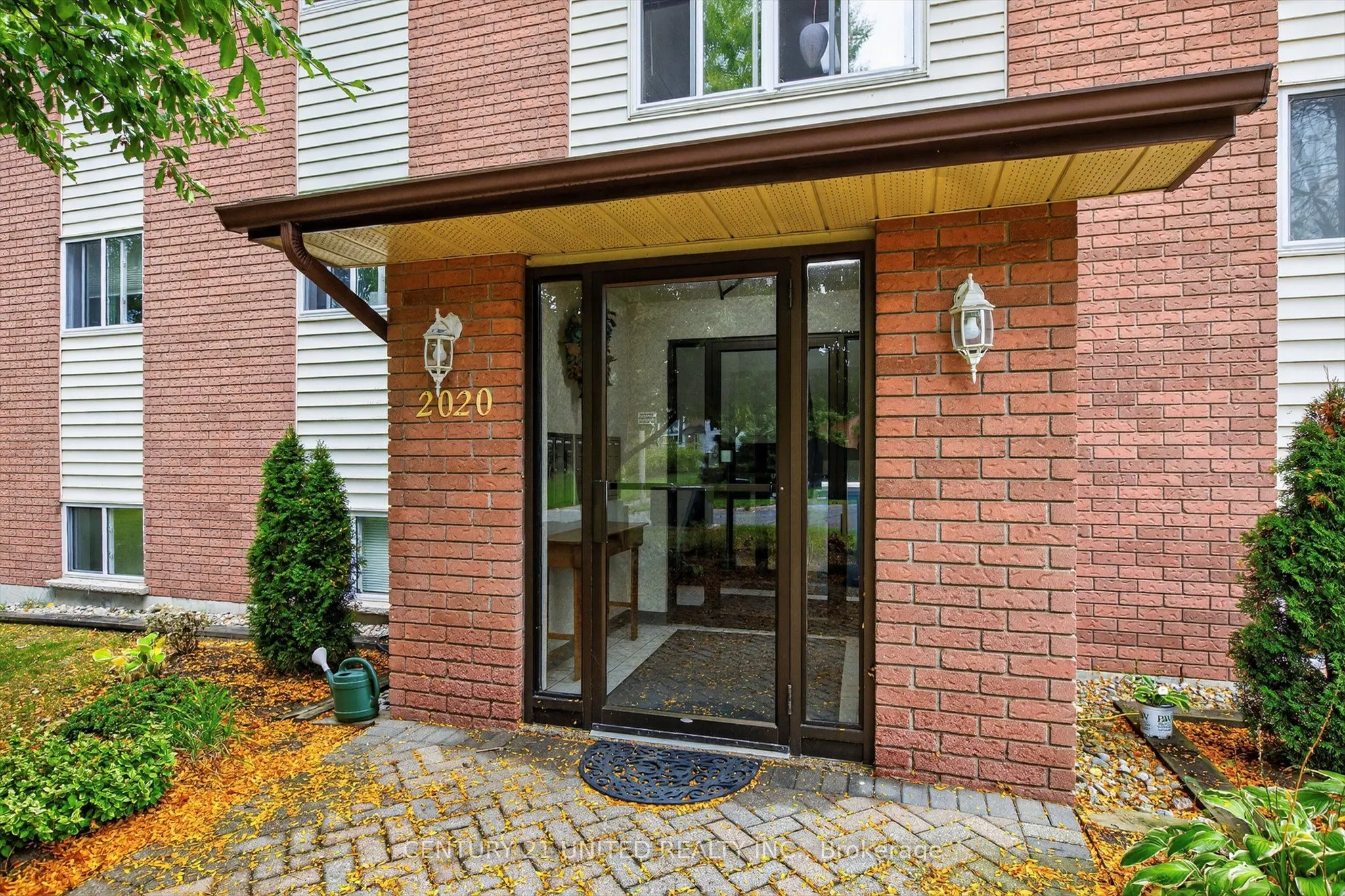 2020 Mapleridge Drive, #303