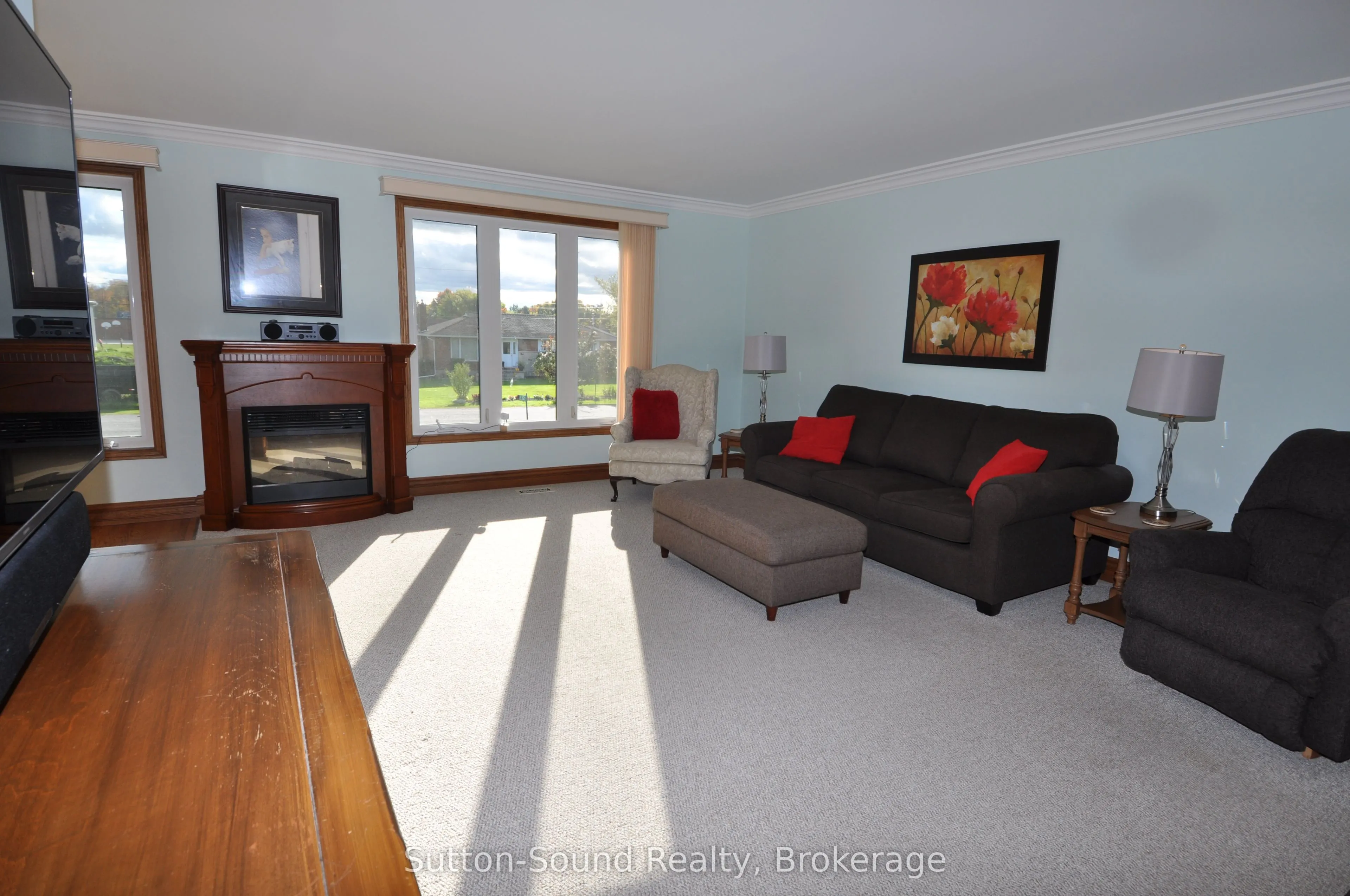 232 Finden Street