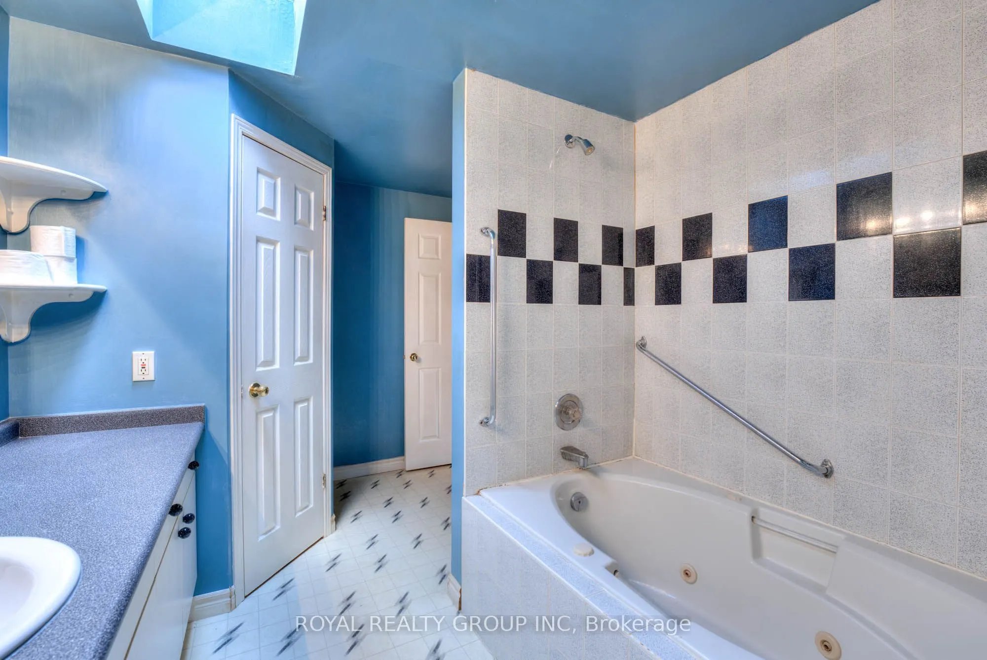 119 Keewatin Avenue