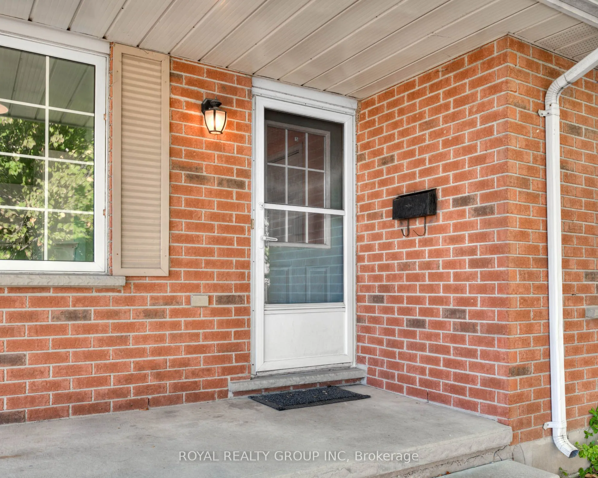 119 Keewatin Avenue